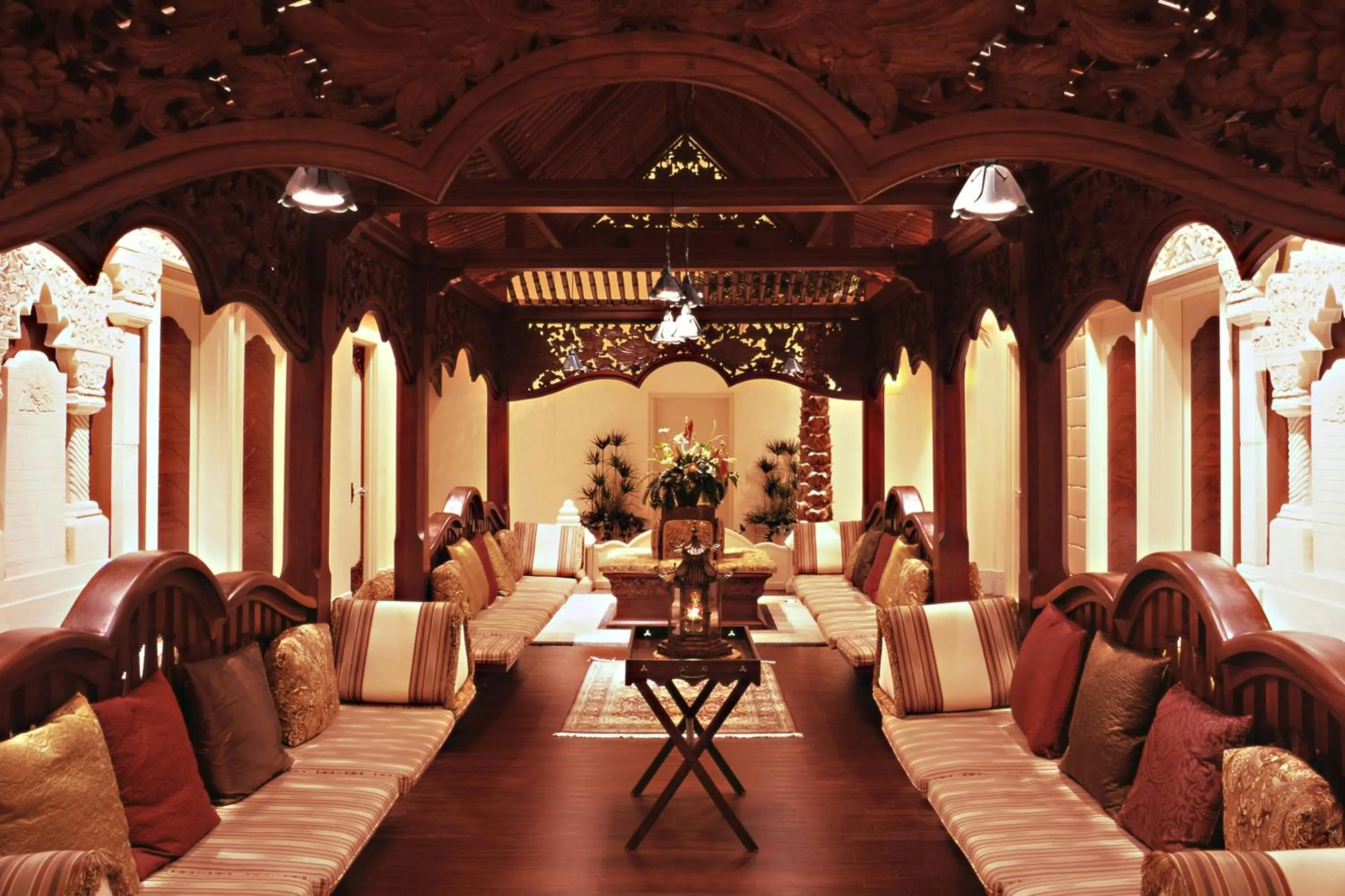 Spa and wellness centre/facilities in Walt Disney World Swan