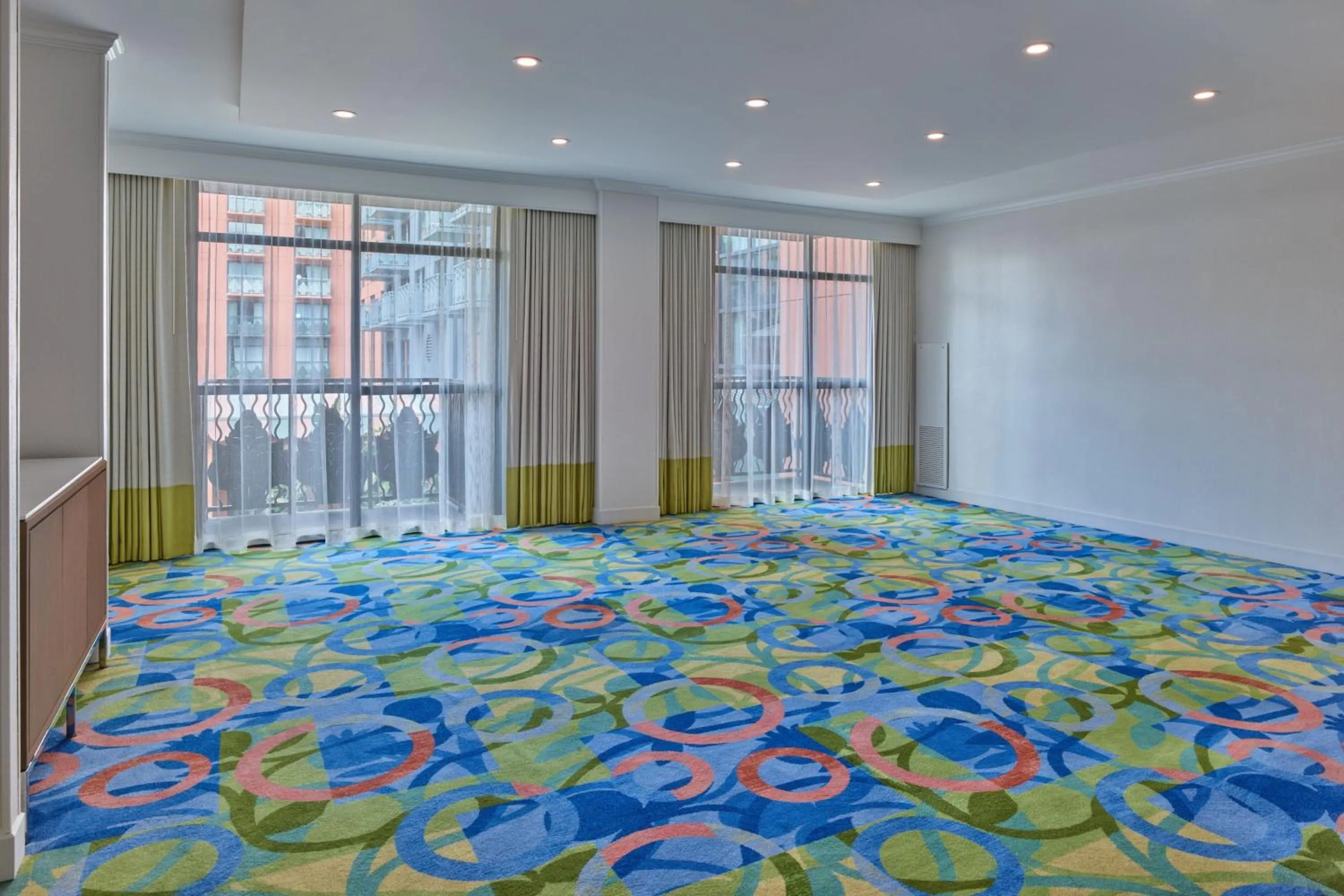 Meeting/conference room, Bed in Walt Disney World Swan