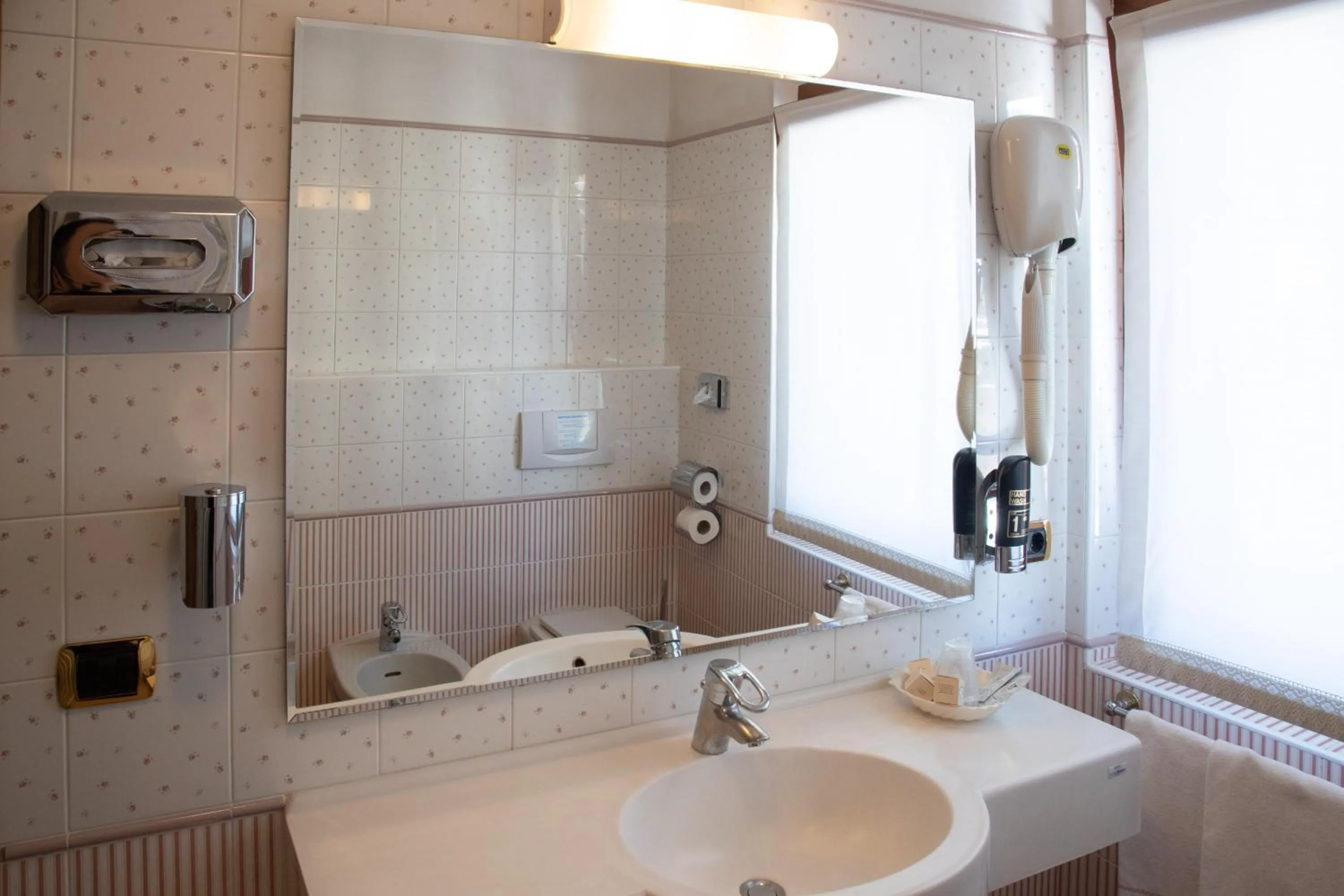 Bathroom in Hotel Compagnoni