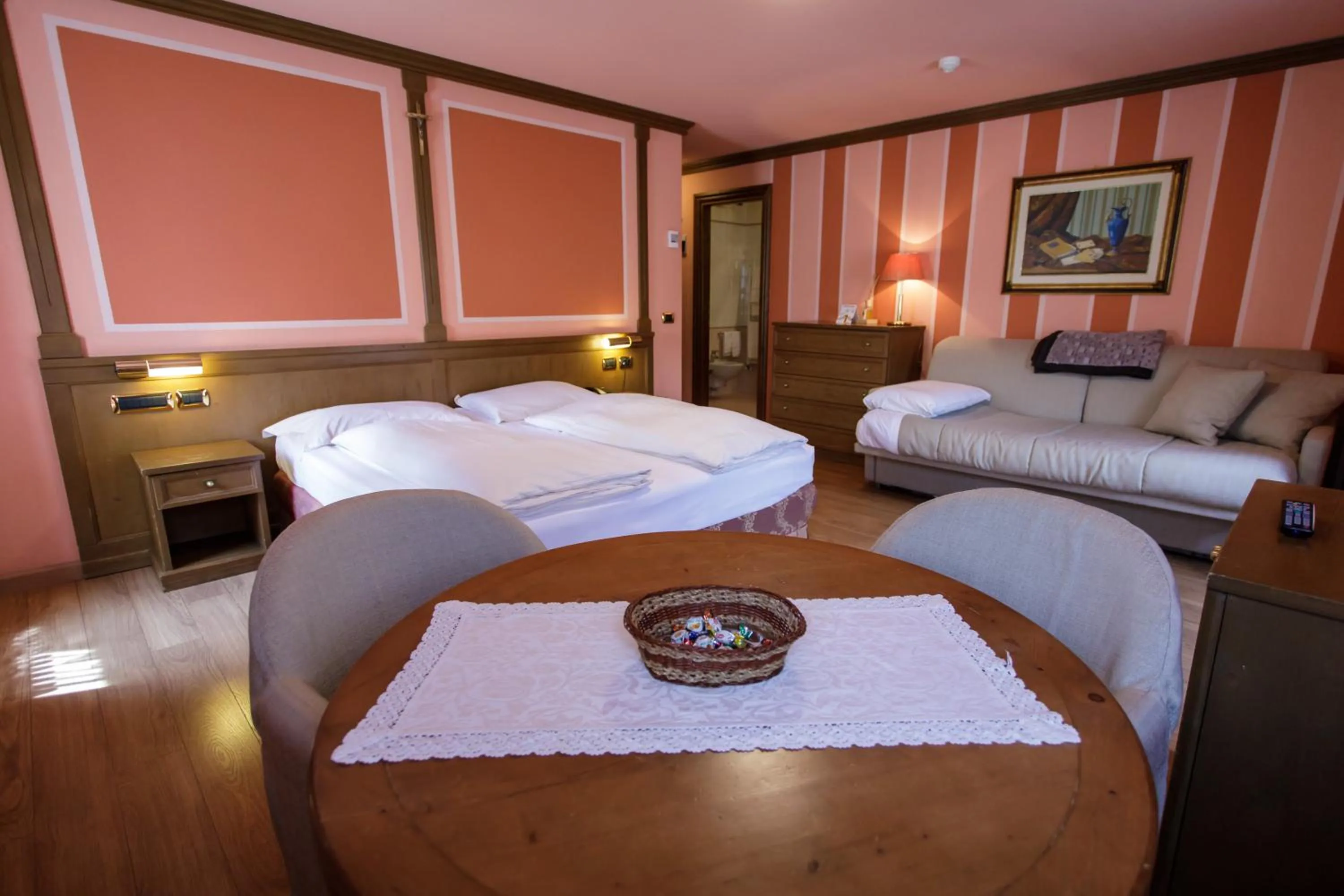 Photo of the whole room, Bed in Hotel Compagnoni