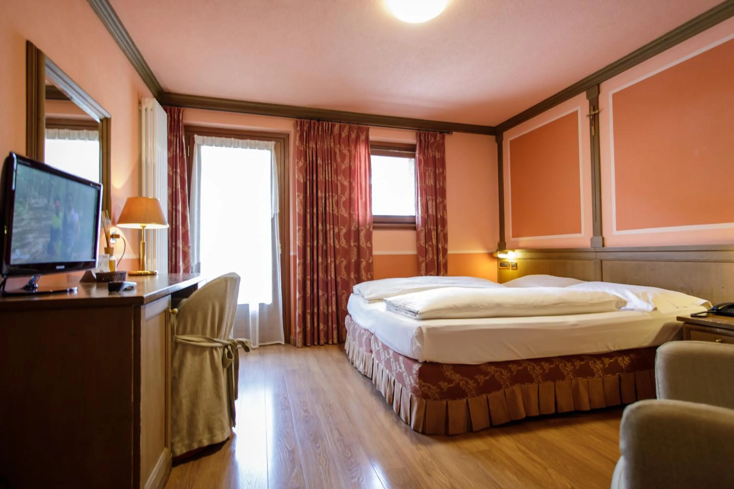 Photo of the whole room, Bed in Hotel Compagnoni