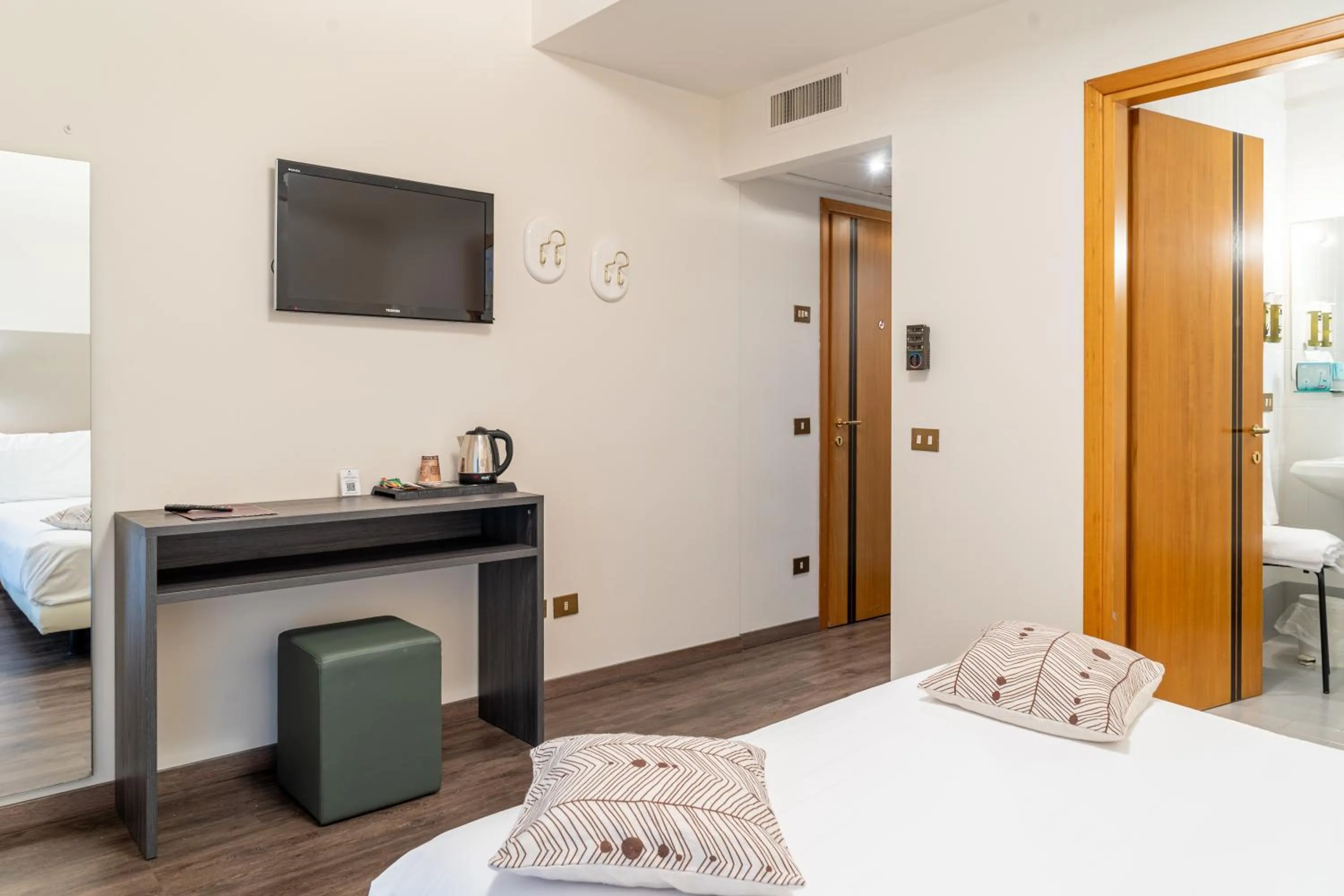 Bed in Hotel Désirée - Garda Lake Collection