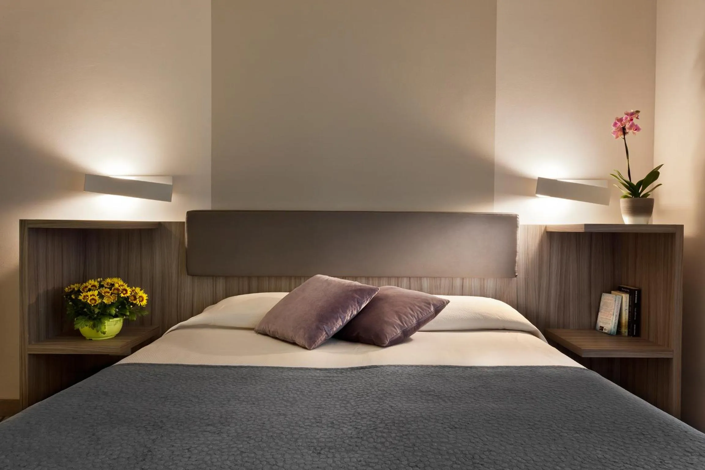 Balcony/Terrace, Bed in Hotel Désirée - Garda Lake Collection