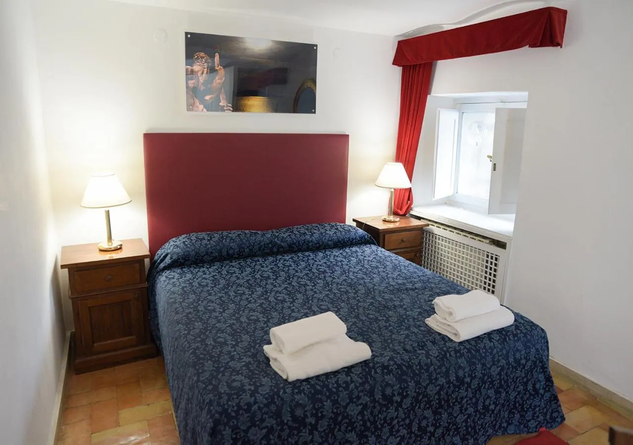 Bedroom, Bed in Farnese 48