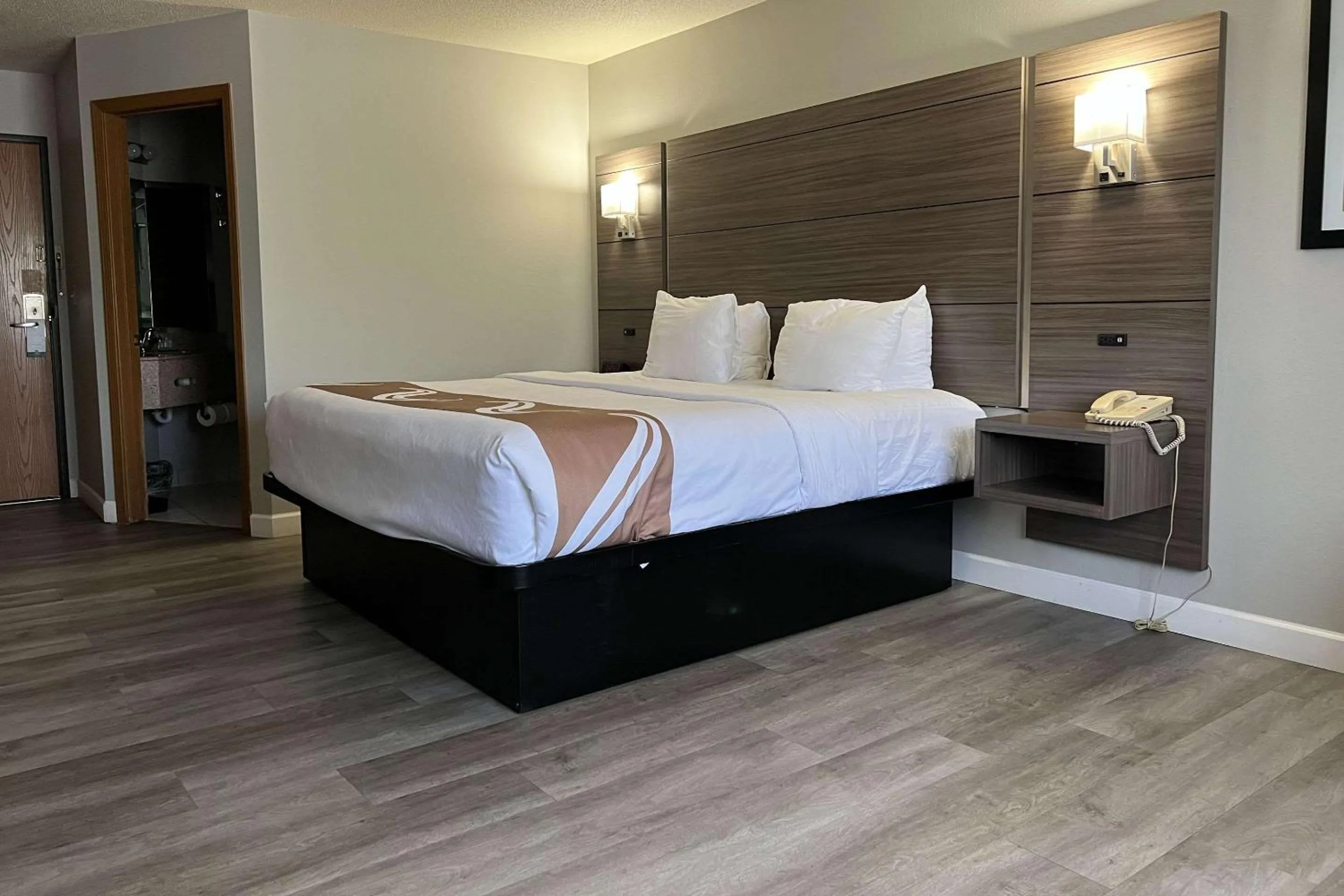 Bedroom, Bed in Quality Inn & Suites Red Wing