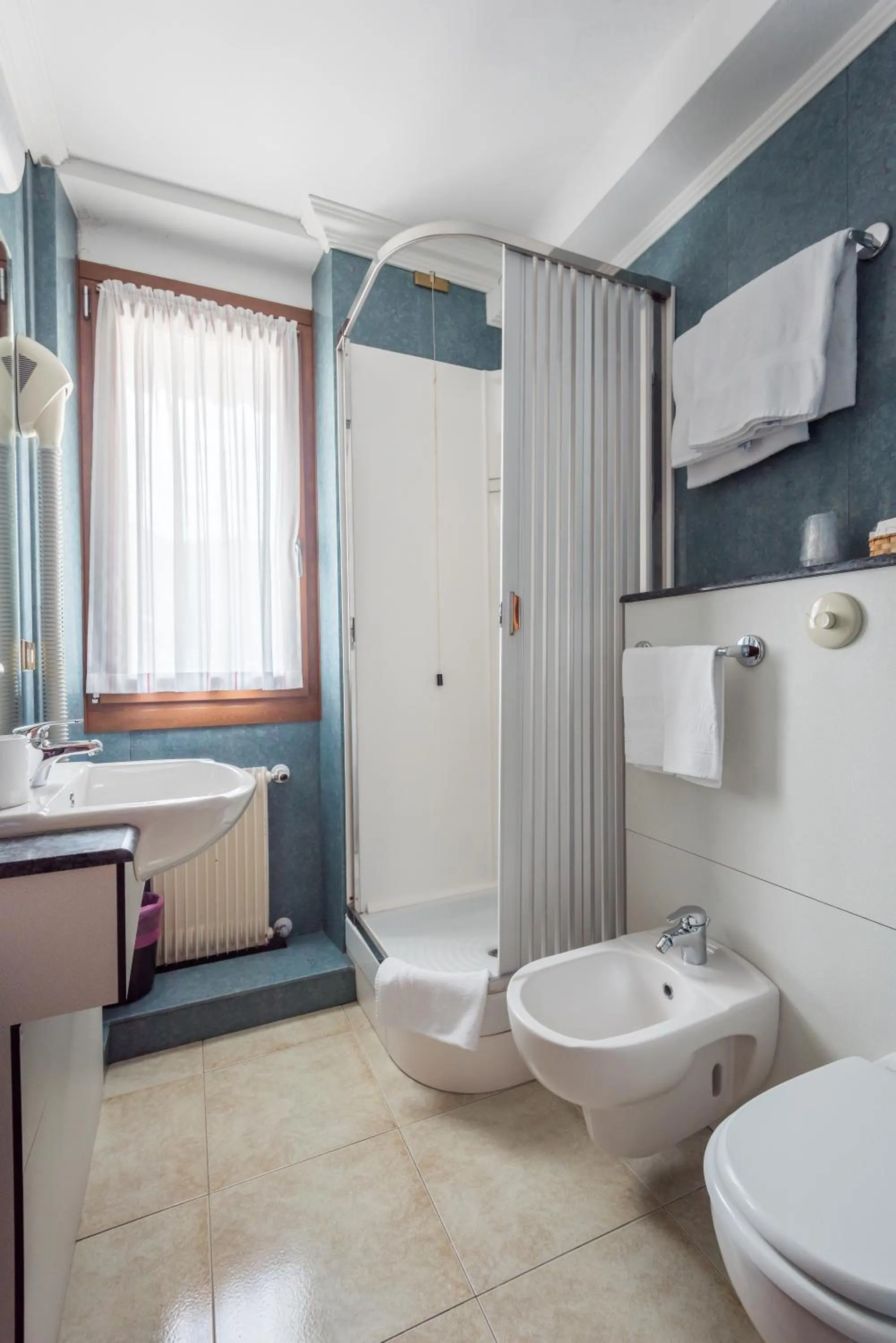 Bathroom in Hotel St. Raphael