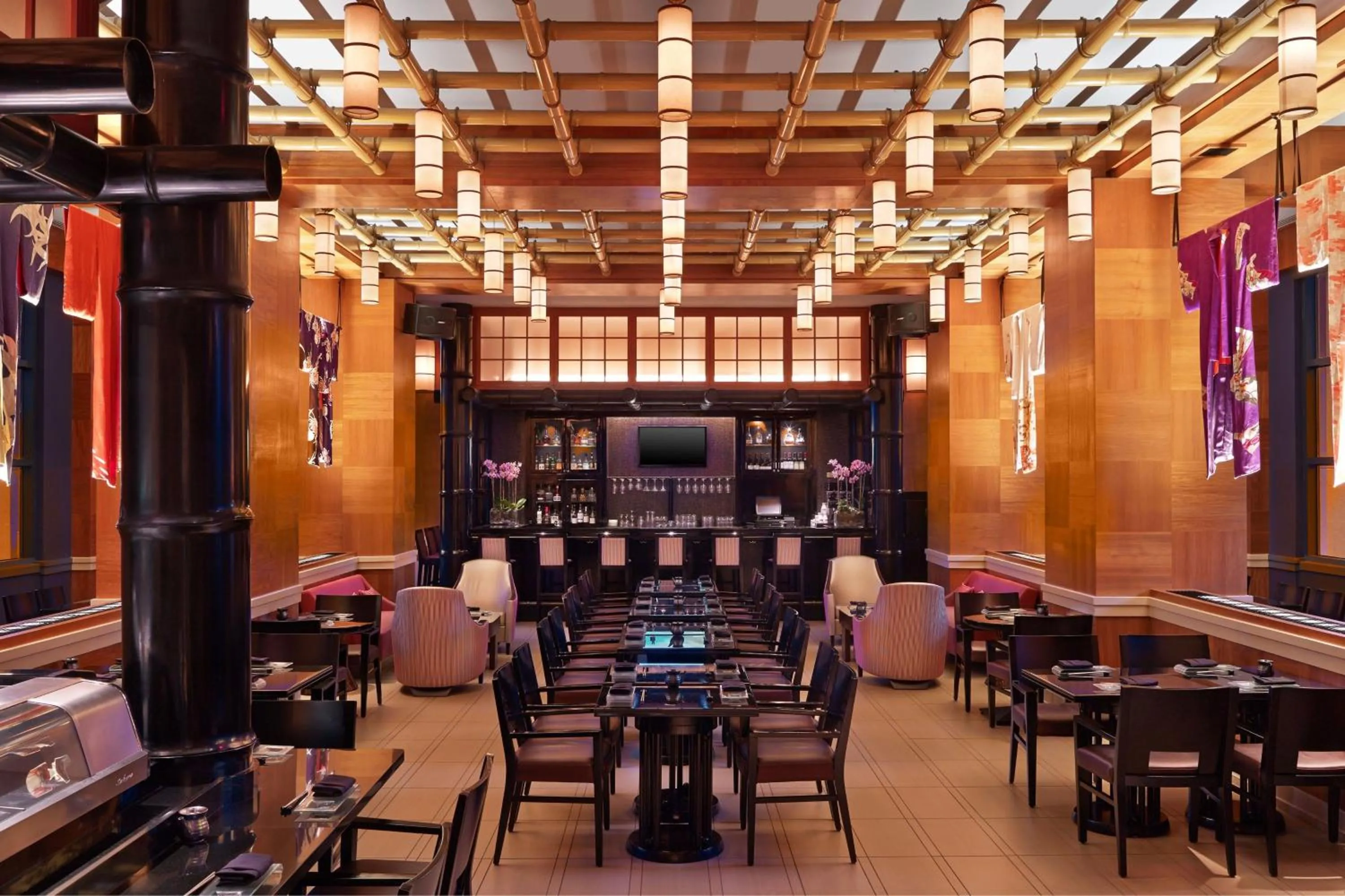 Restaurant/places to eat in Walt Disney World Dolphin