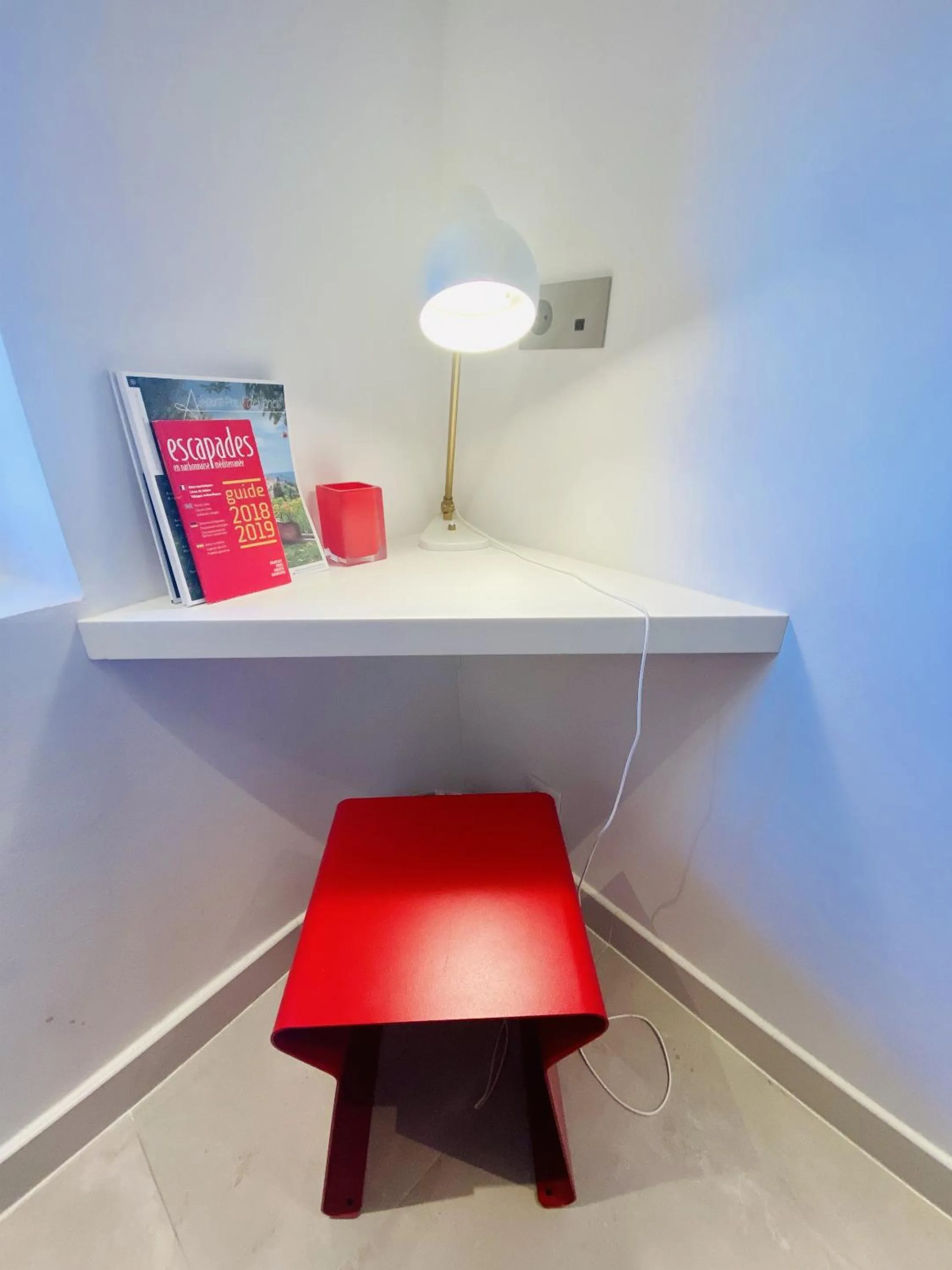 Bedroom in Hostellerie de la fontaine