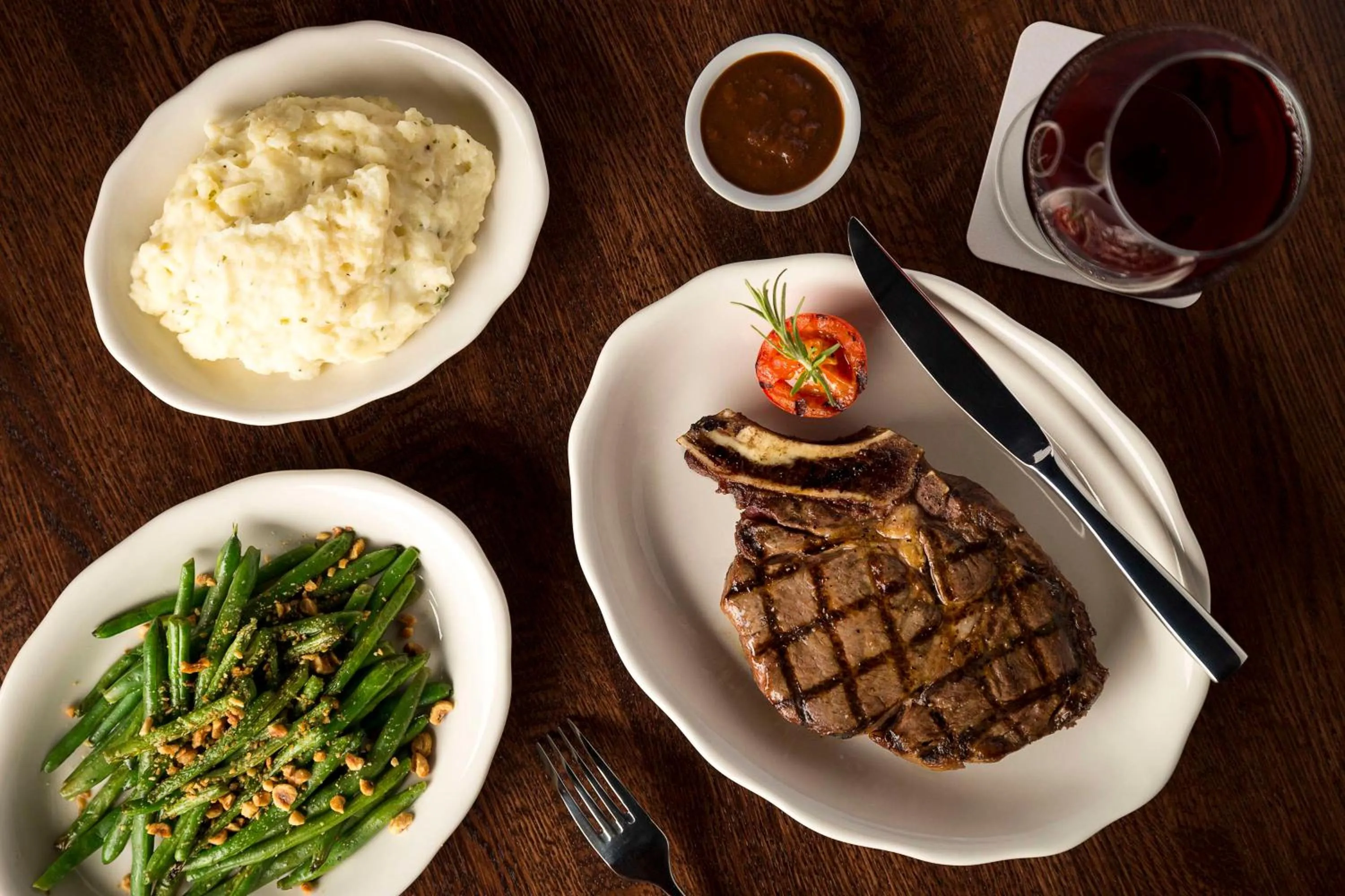 Dining area in Graduate by Hilton Ann Arbor