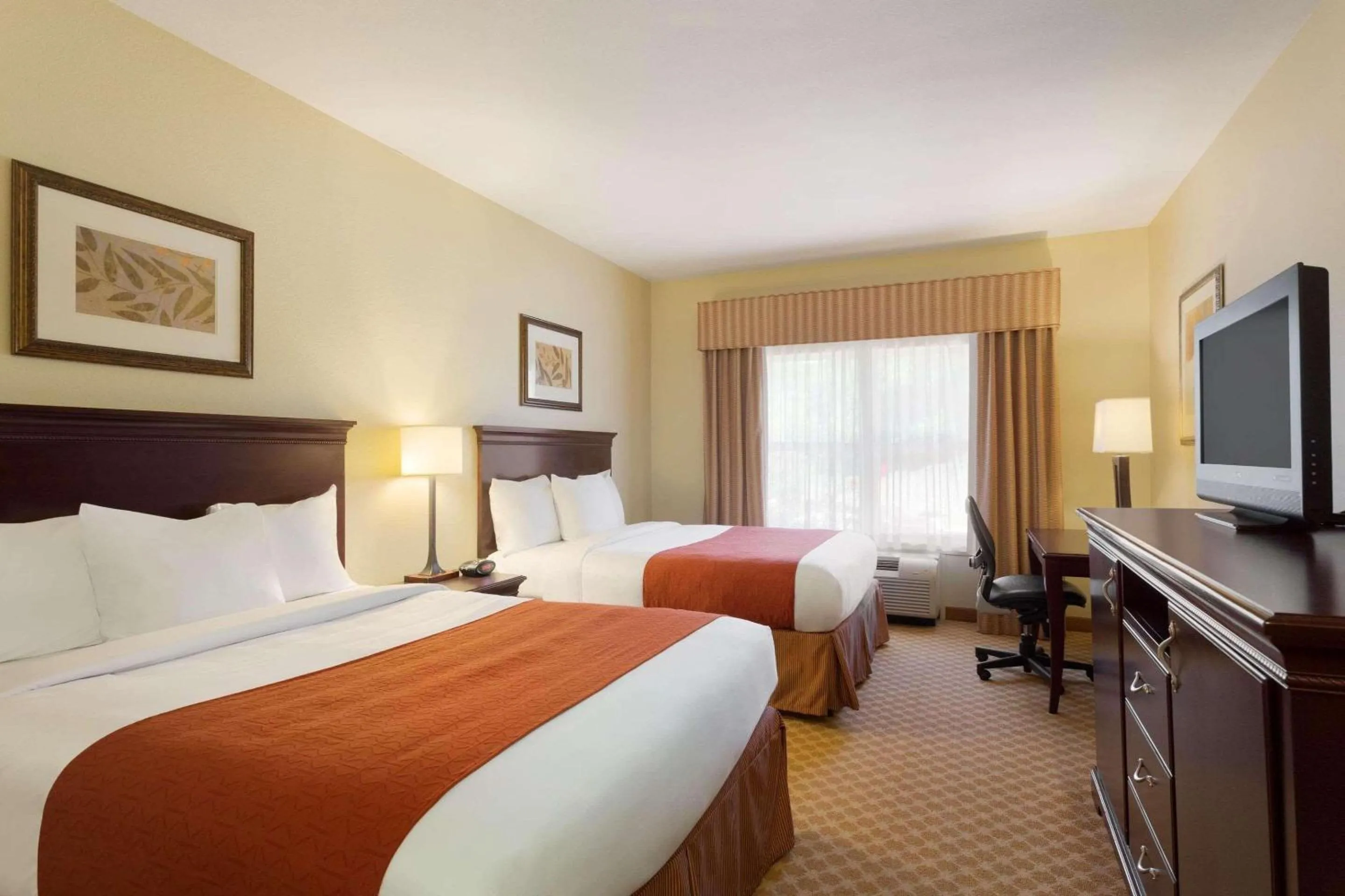 Bedroom, Bed in Country Inn & Suites by Radisson, Pineville, LA