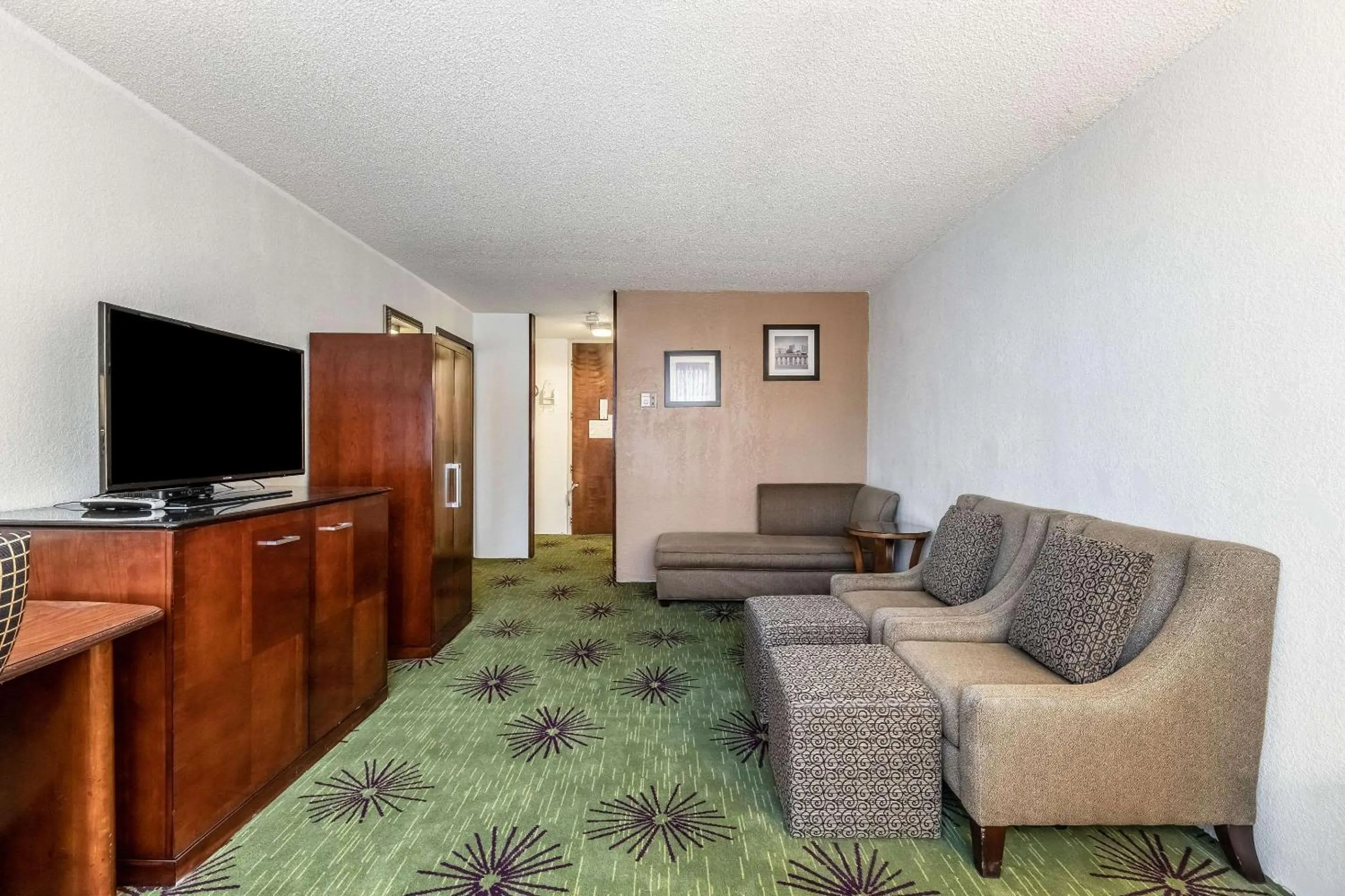Photo of the whole room in Quality Inn & Suites Albert Lea