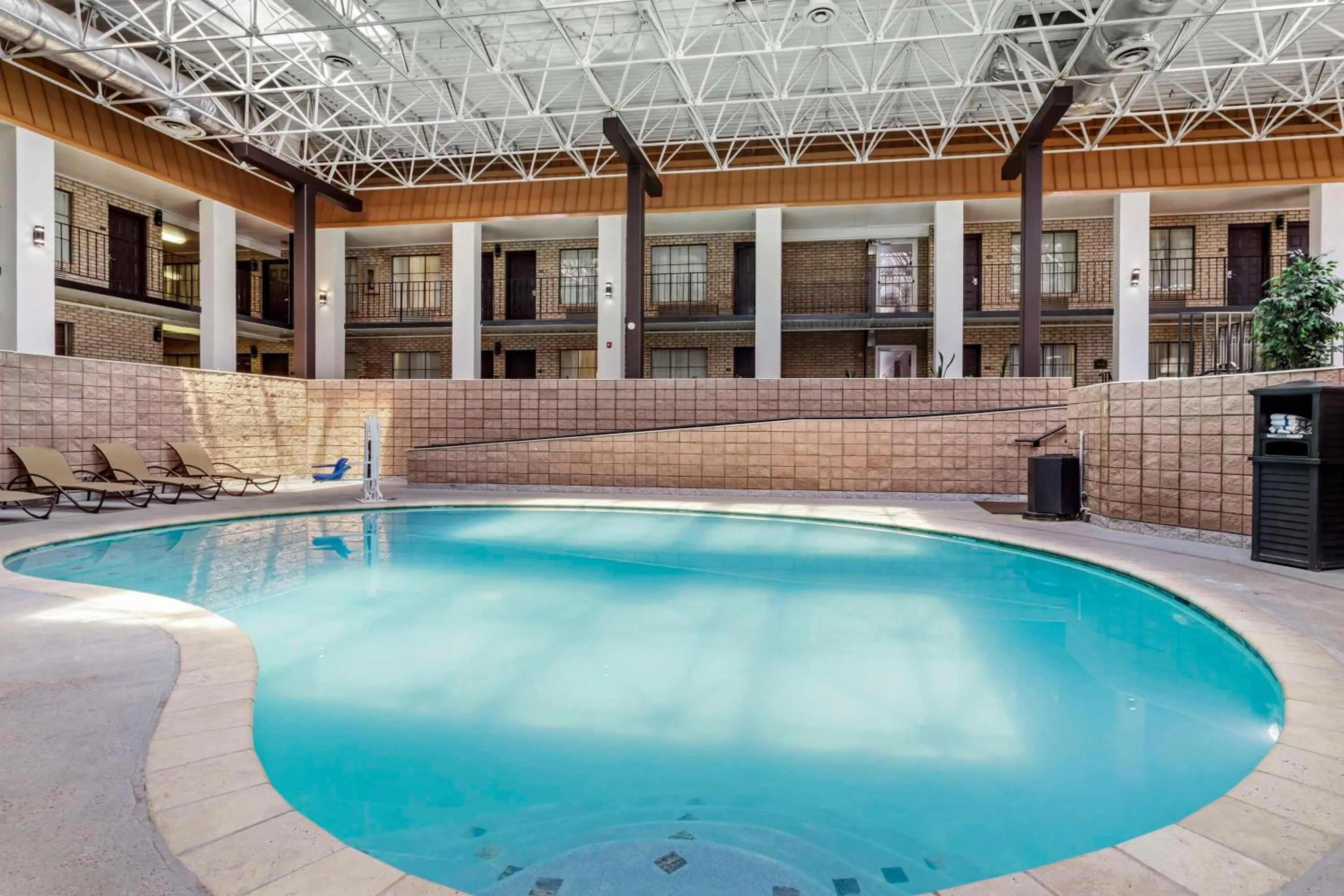 Pool view in Best Western of Alexandria Inn & Suites & Conference Center