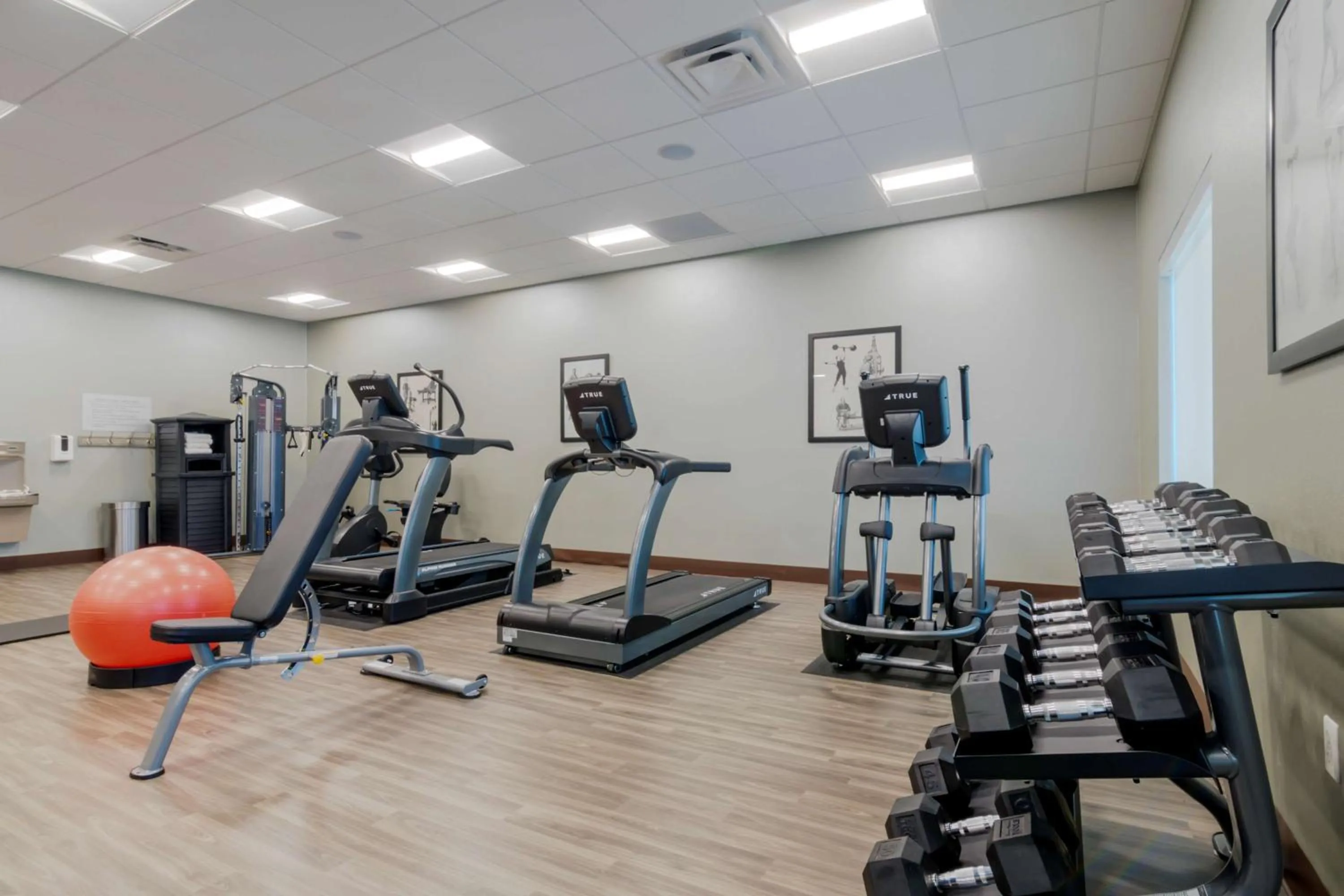 Fitness centre/facilities in Best Western Plus St. Louis Airport Hotel