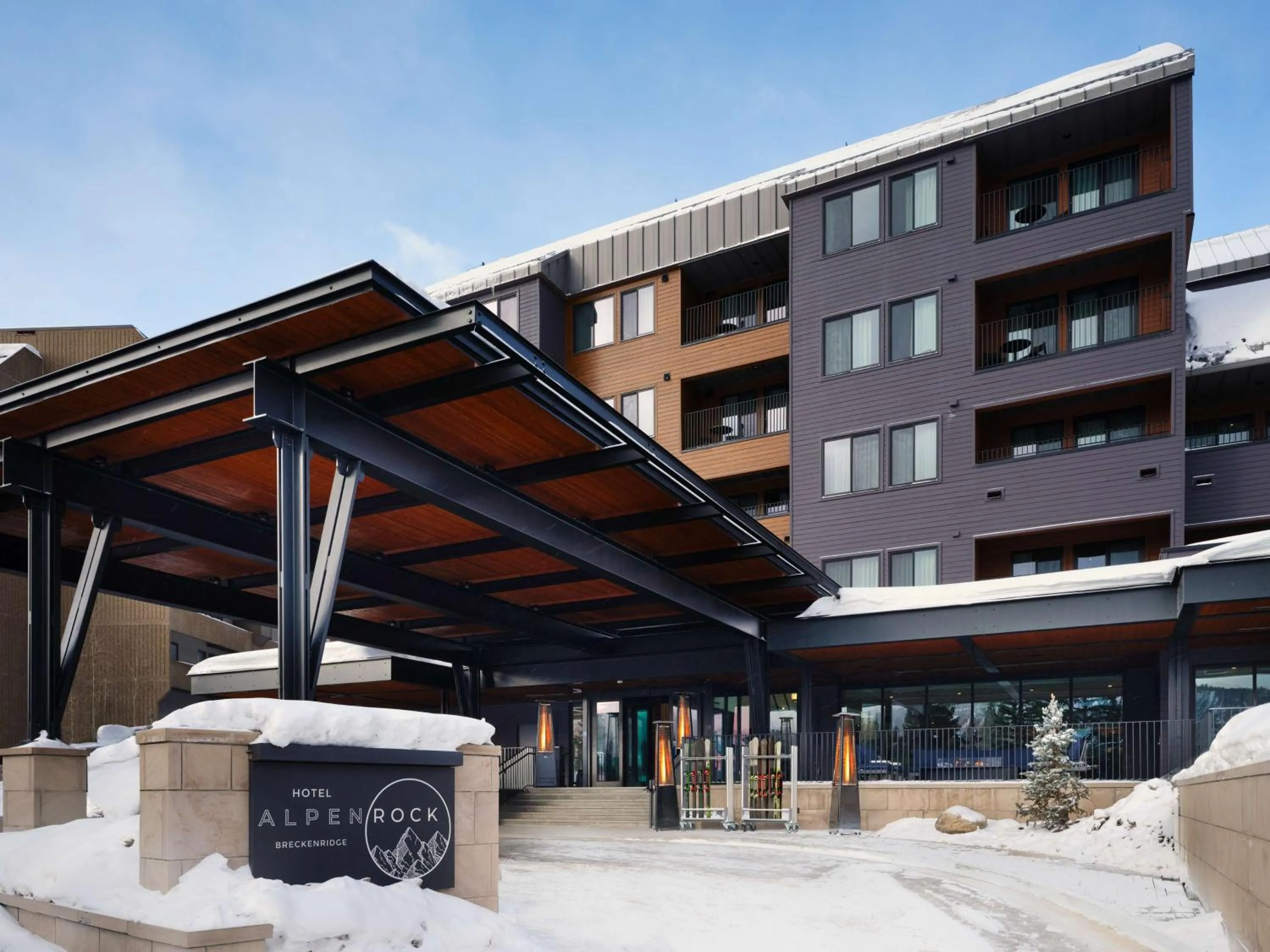 Property building in Hotel Alpenrock Breckenridge, Curio Collection by Hilton