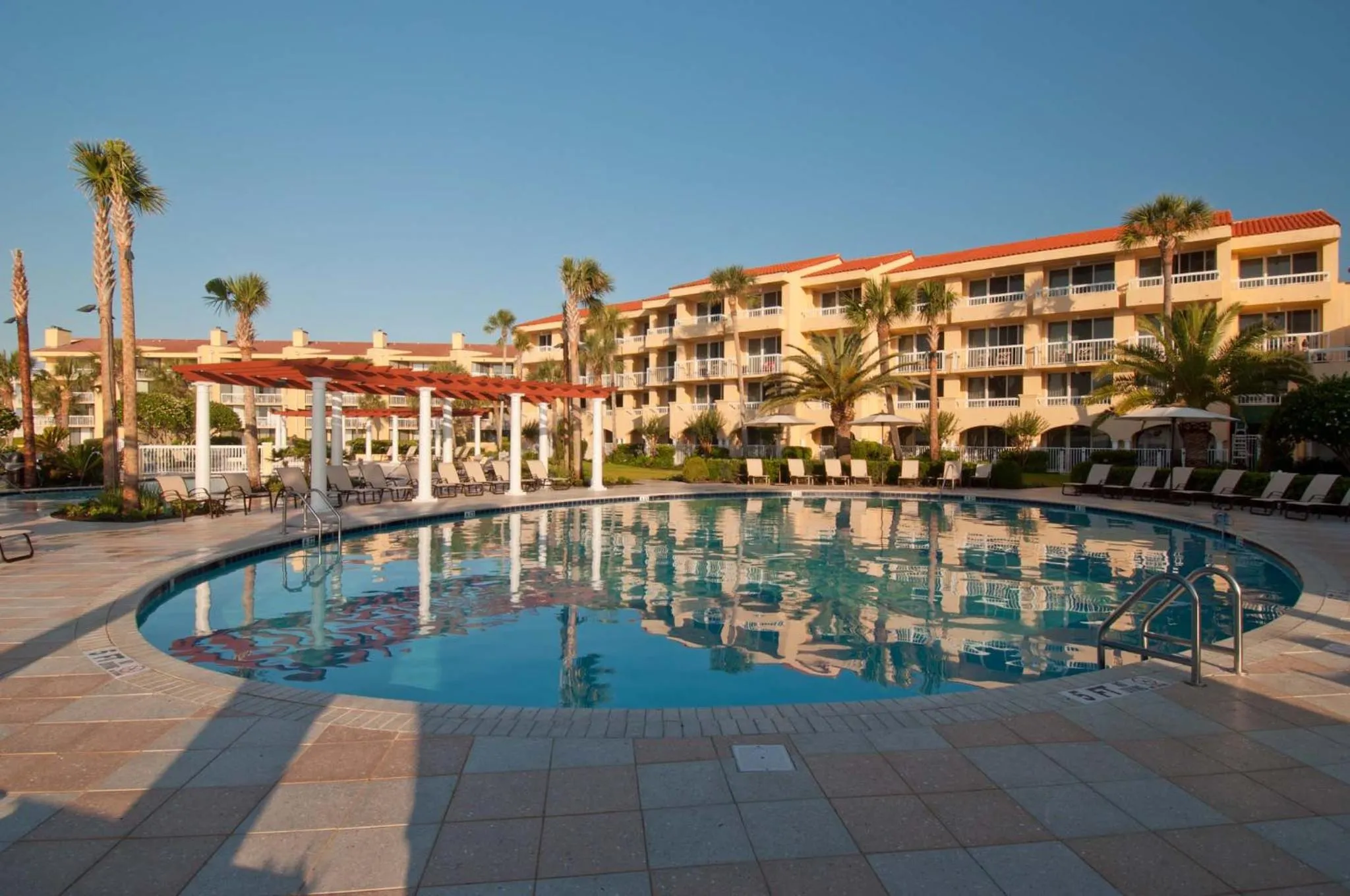 Property building in The King and Prince Beach & Golf Resort