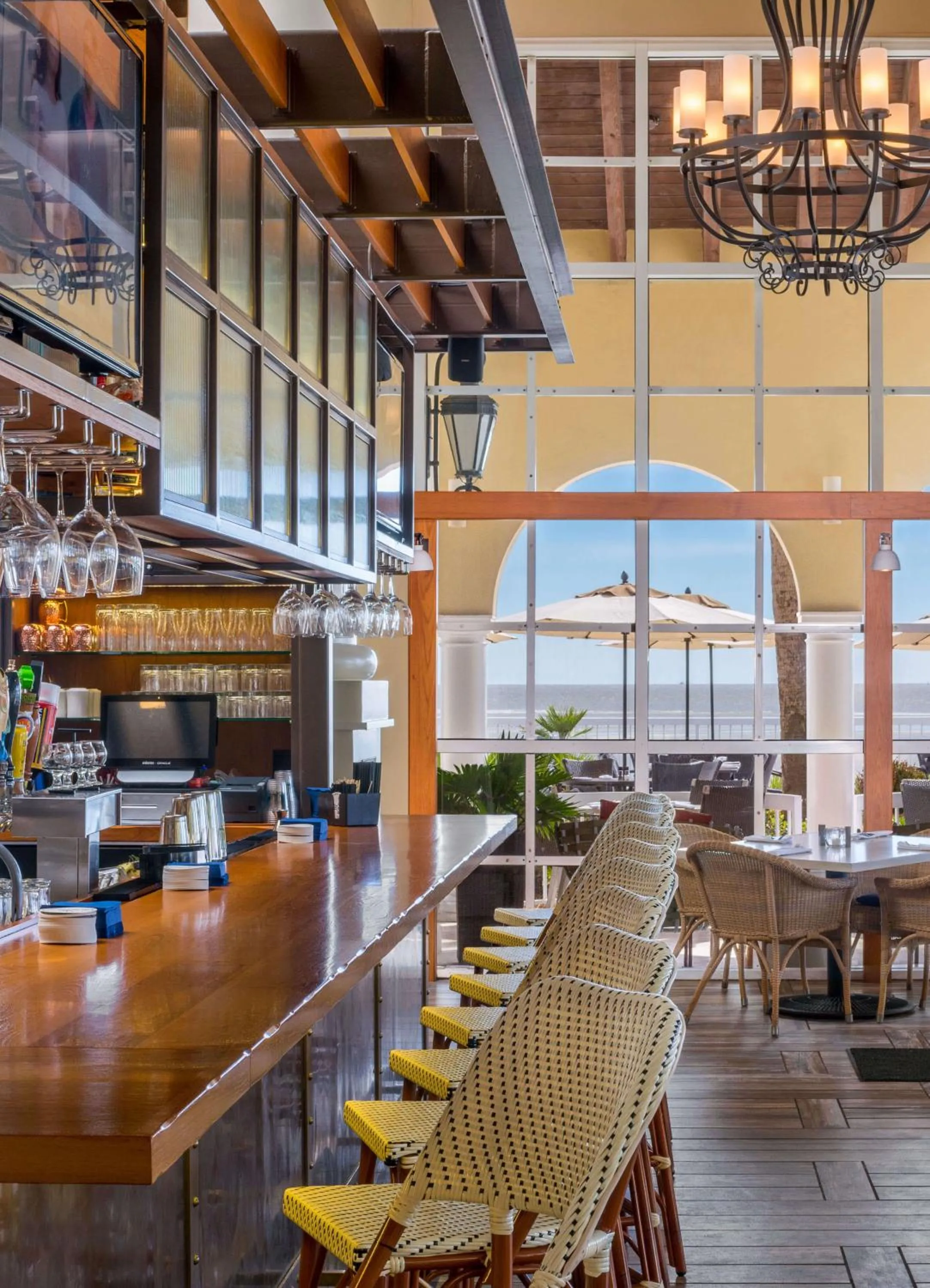 Restaurant/places to eat in The King and Prince Beach & Golf Resort