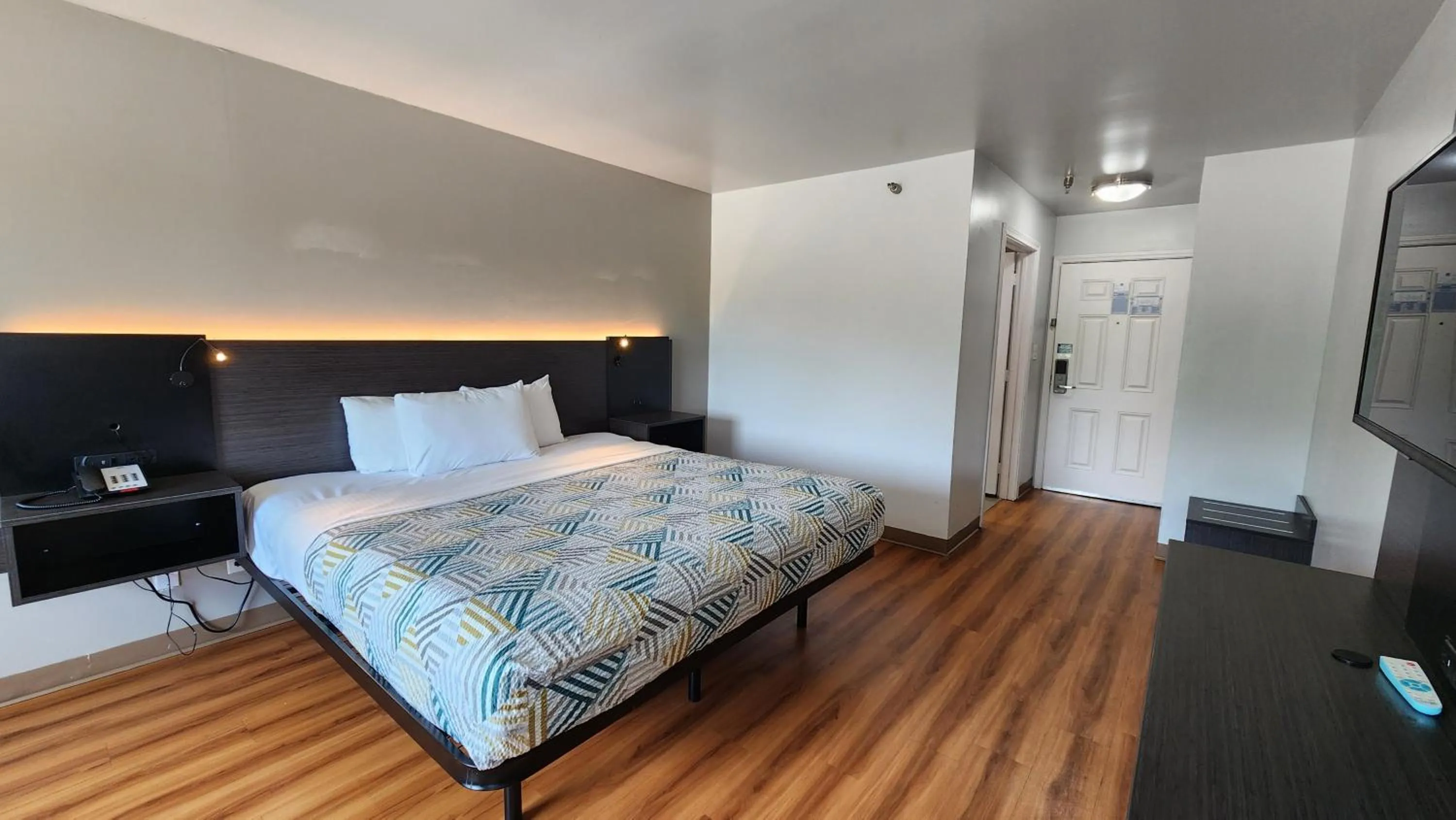 Bed in Motel 6-Ennis, TX