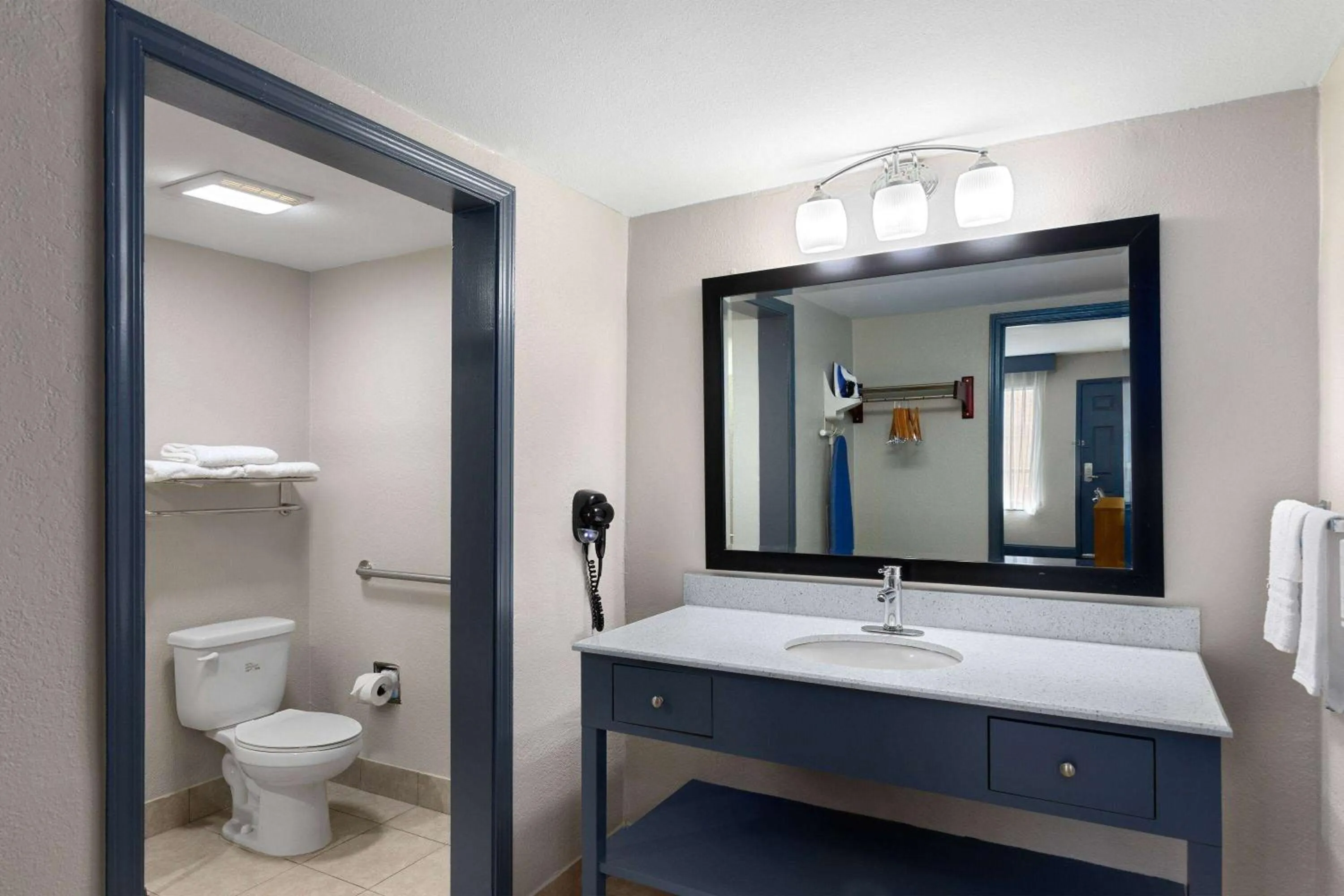 Bathroom in Days Inn by Wyndham Carlisle