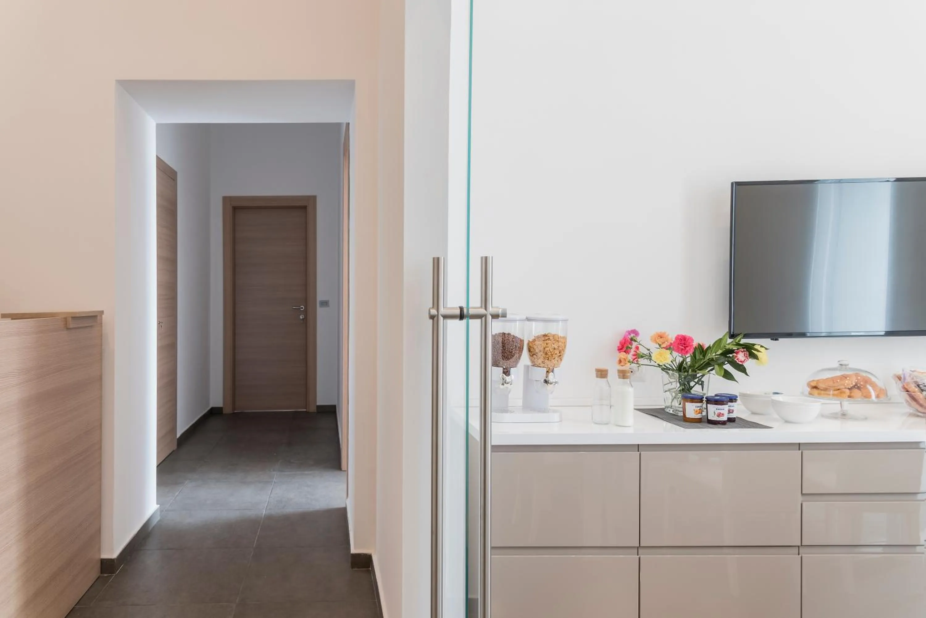 Kitchen or kitchenette in Lux