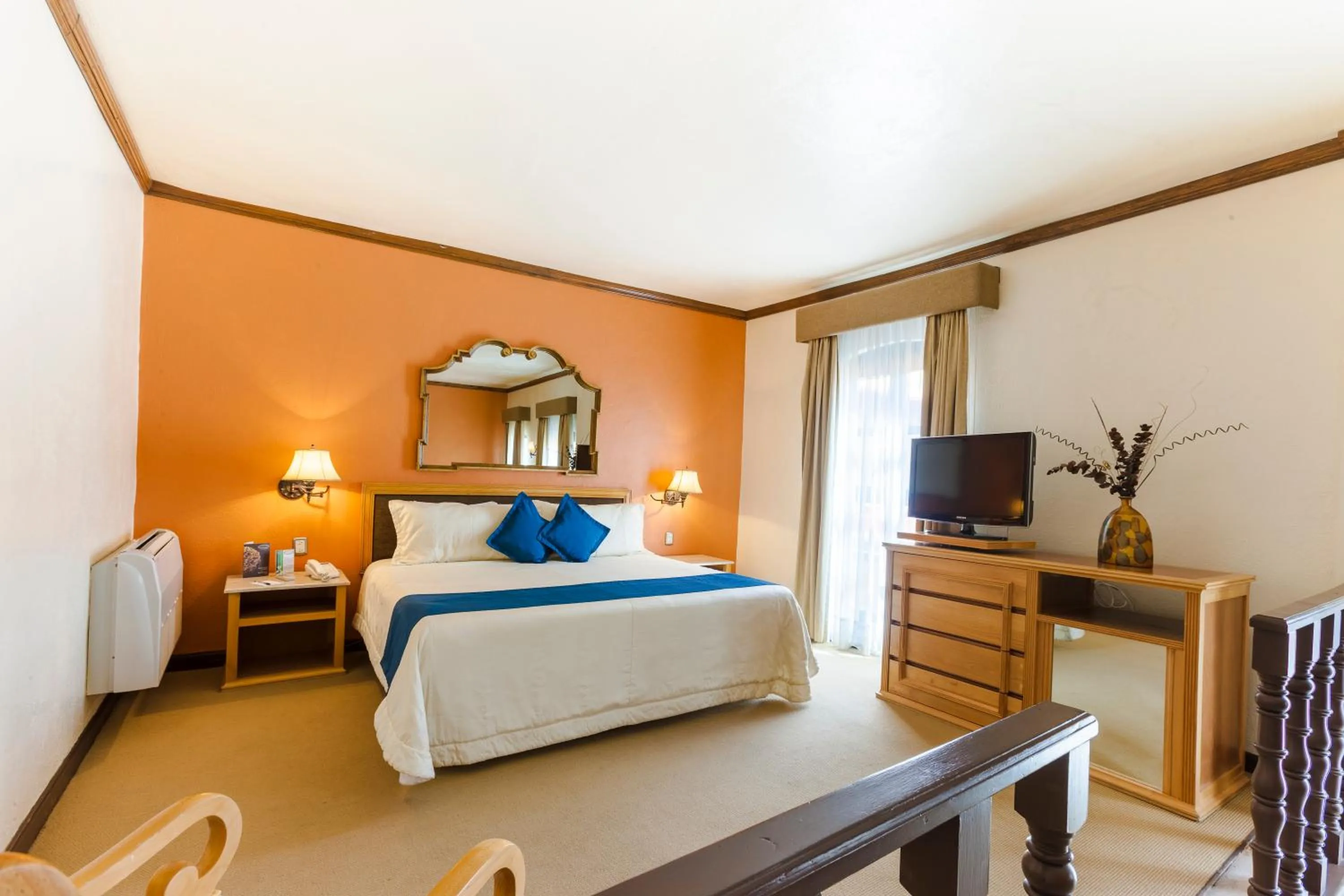 Photo of the whole room, Bed in Hotel Meson de Jobito