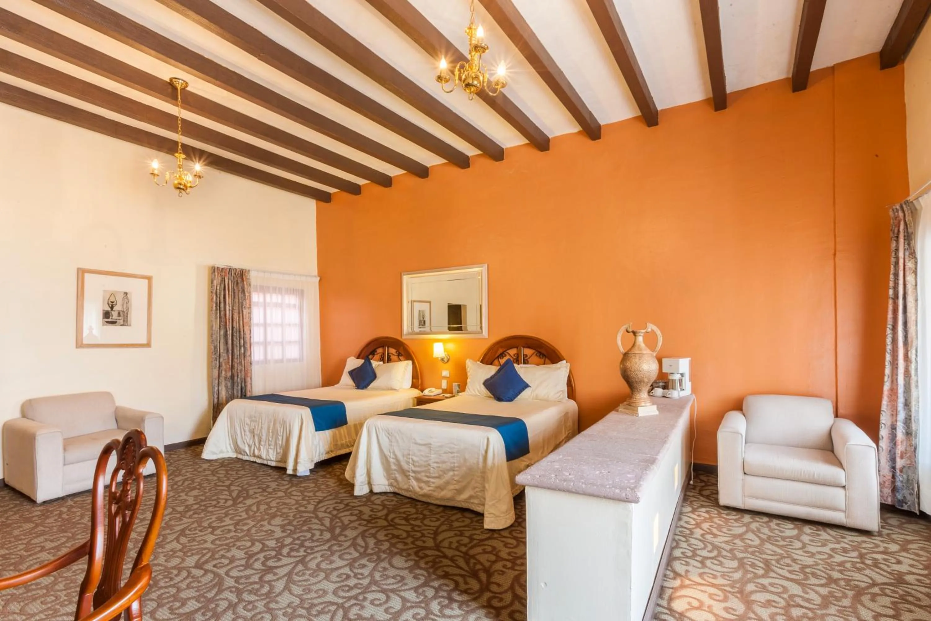 Photo of the whole room, Bed in Hotel Meson de Jobito