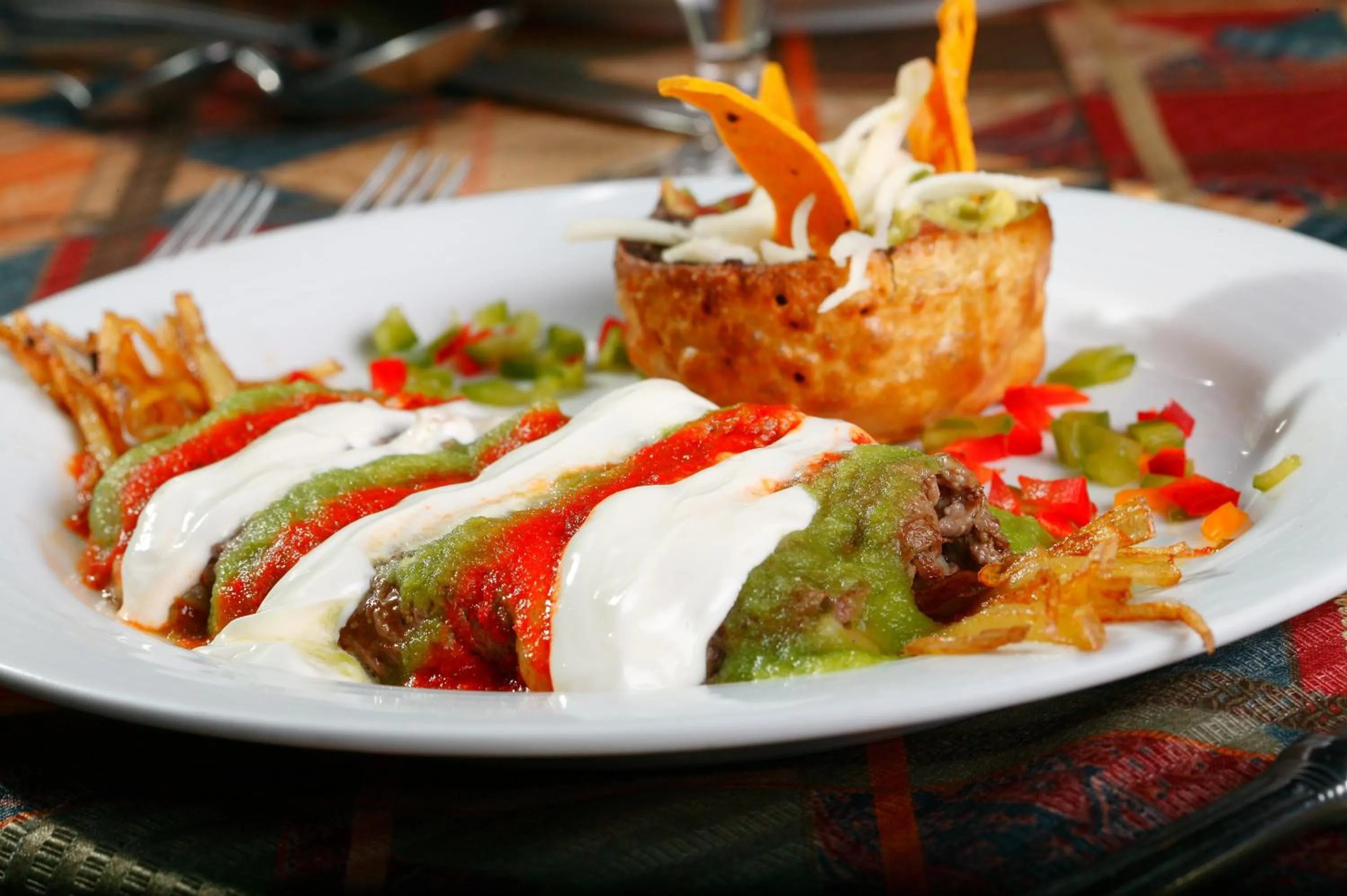 Food and drinks in Hotel Meson de Jobito