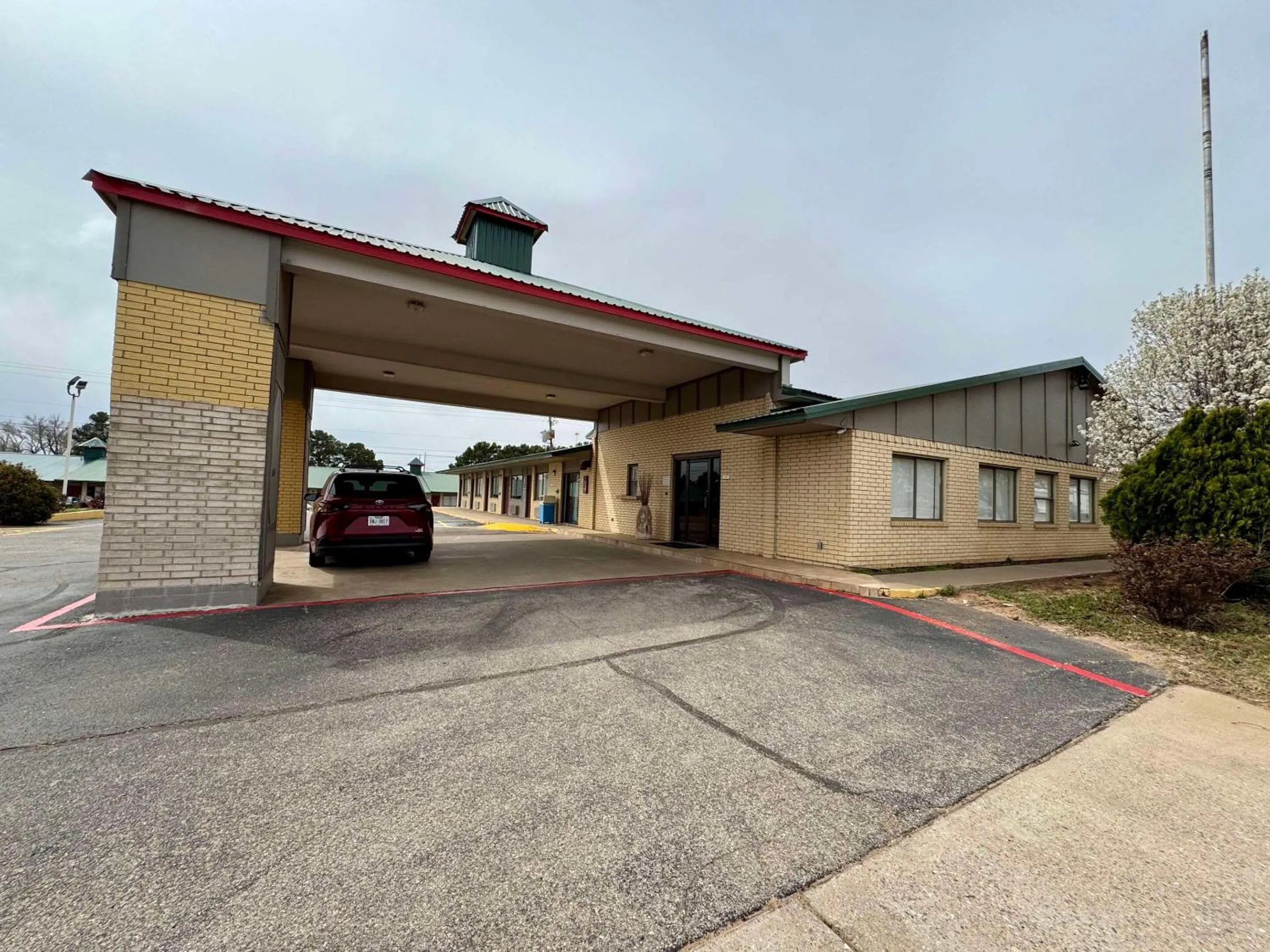 Property building in Econo Lodge Childress