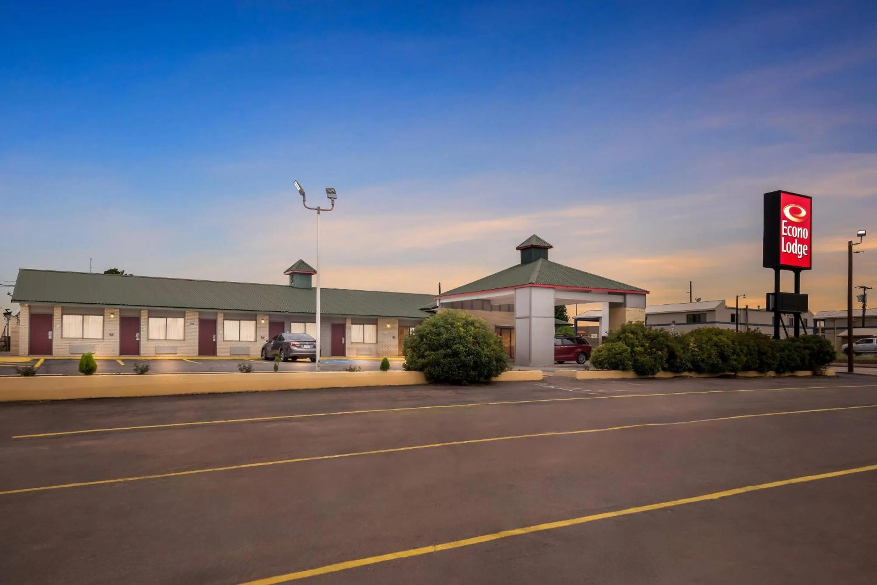 Property building in Econo Lodge Childress