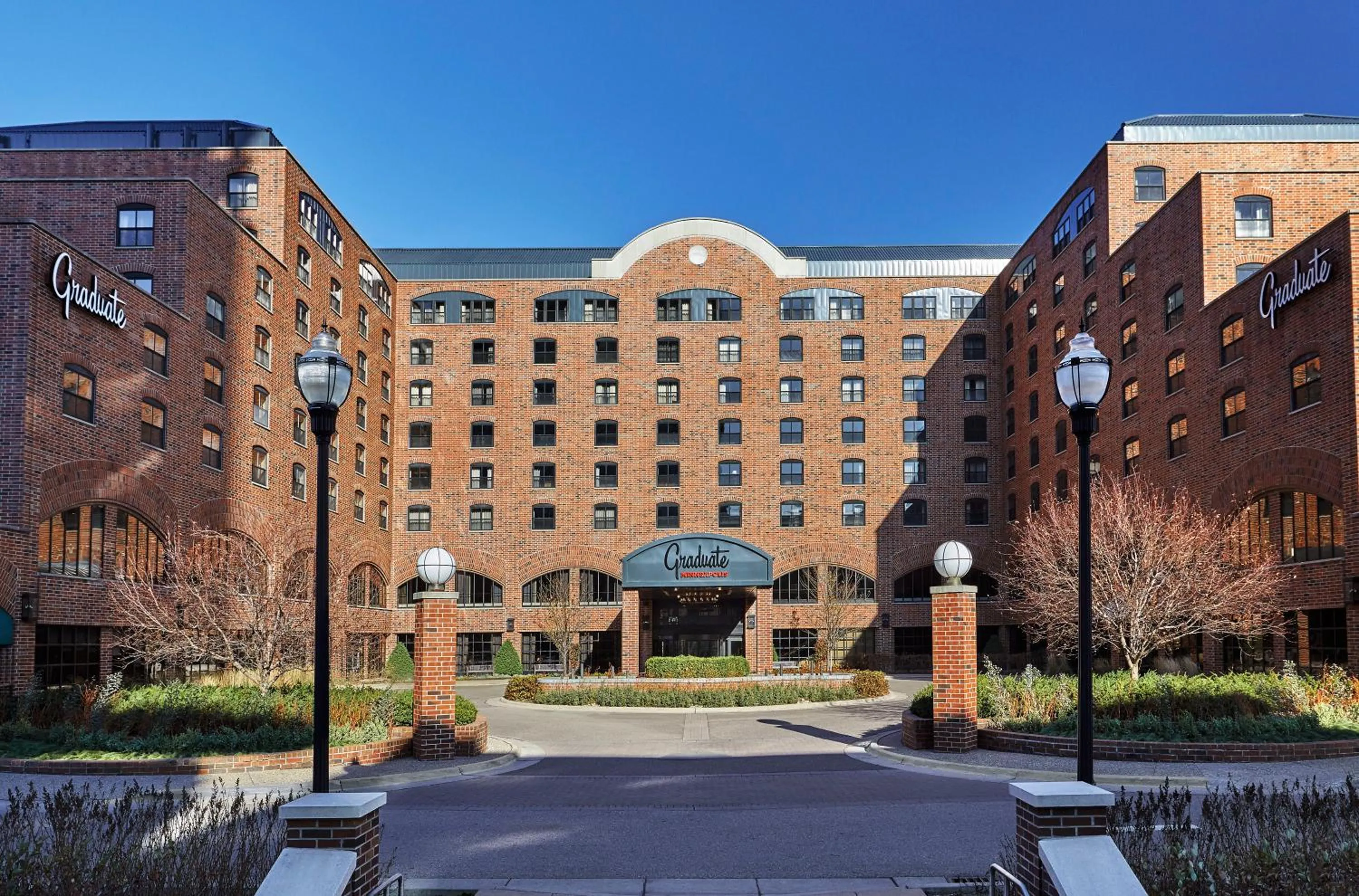 Property building in Graduate by Hilton Minneapolis