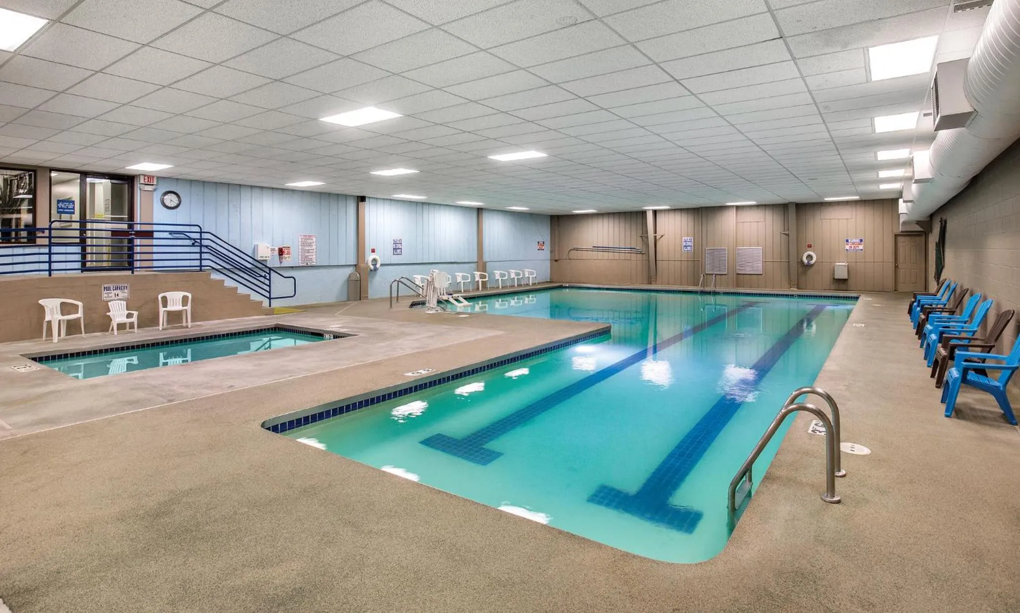 Swimming pool in Club Wyndham Tamarack