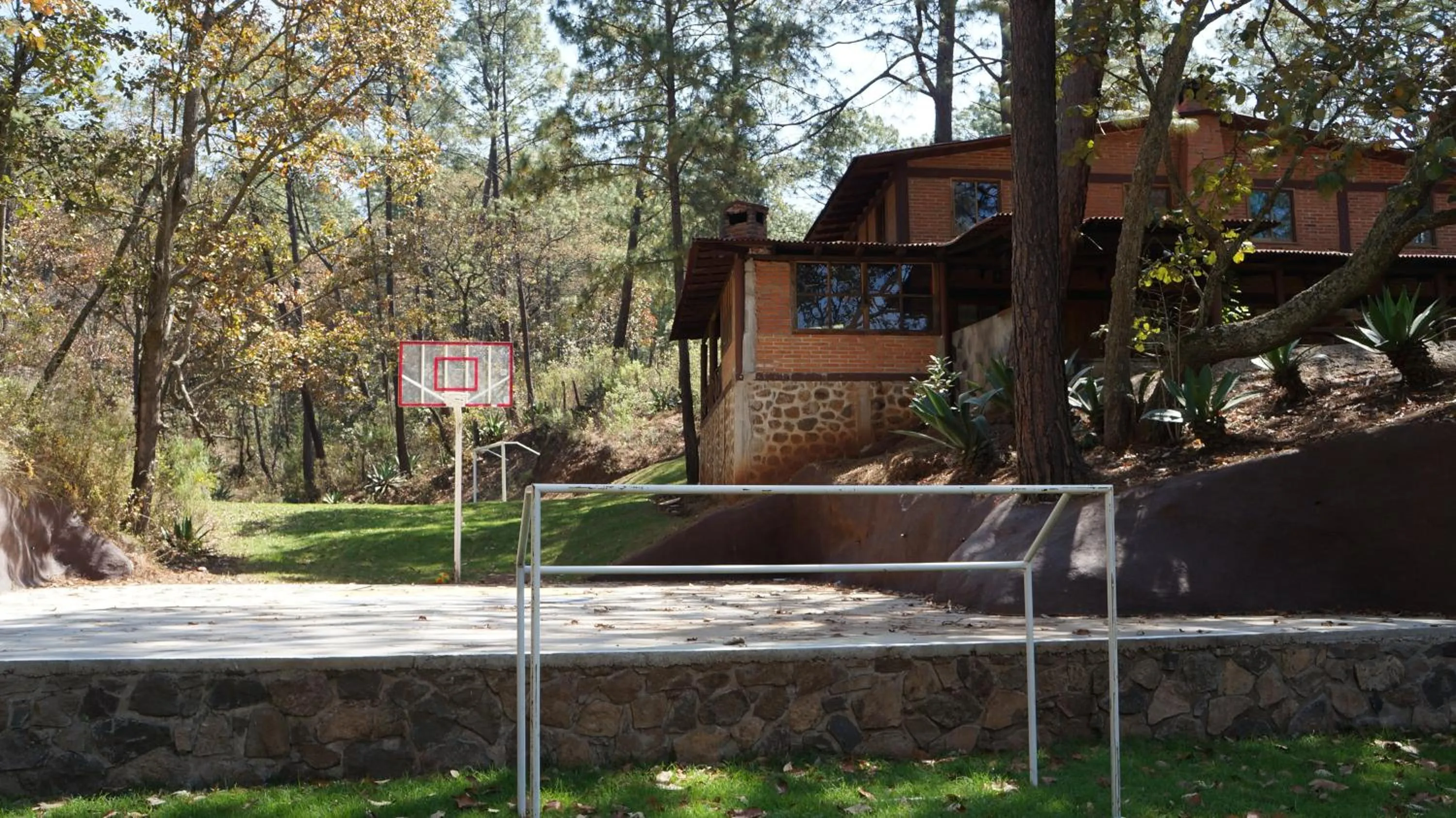 Property building in Rincón del Bosque