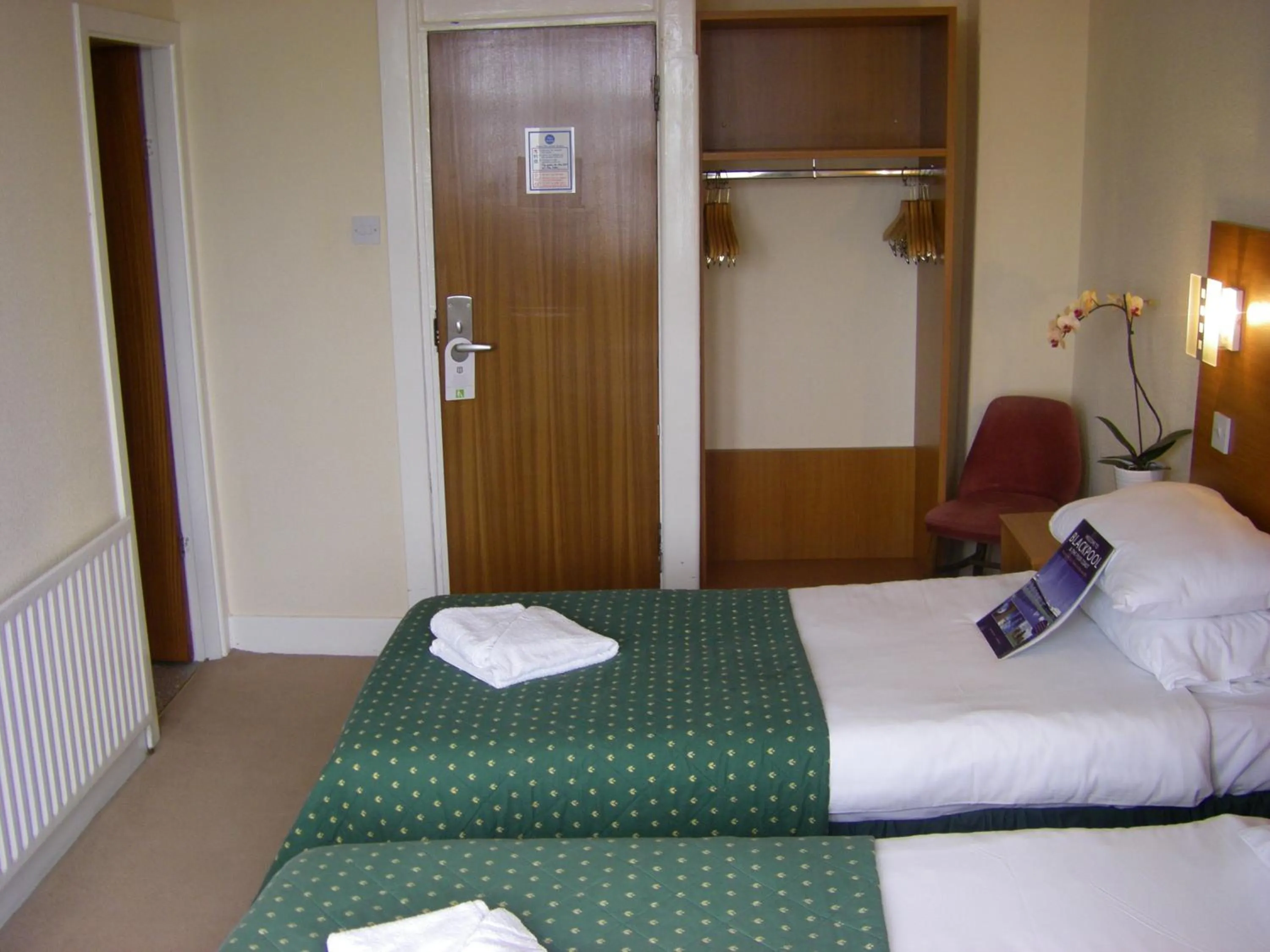 Photo of the whole room in The Waldorf - Near Pleasure Beach & Sandcastle