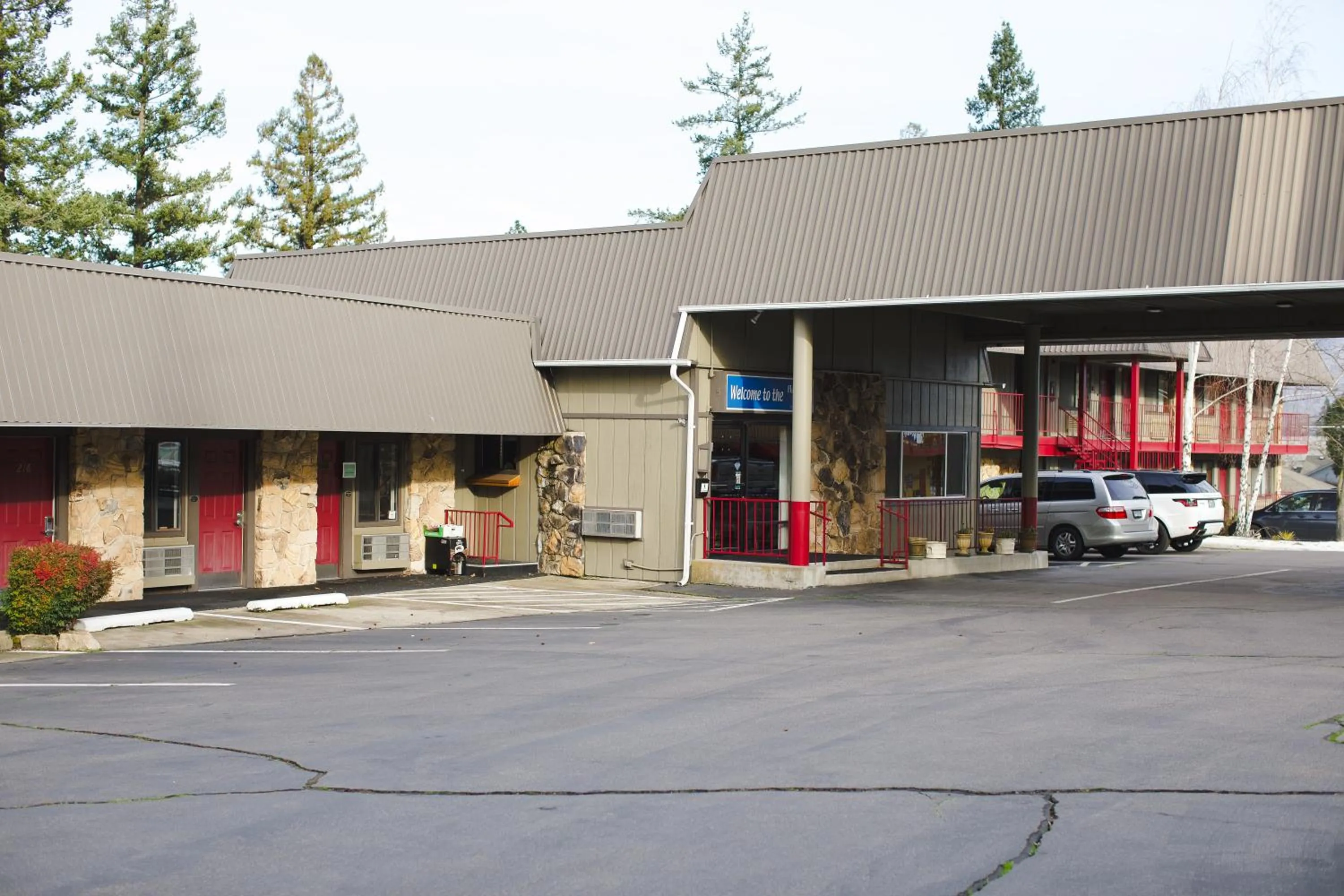 Parking in Flagship Inn of Ashland