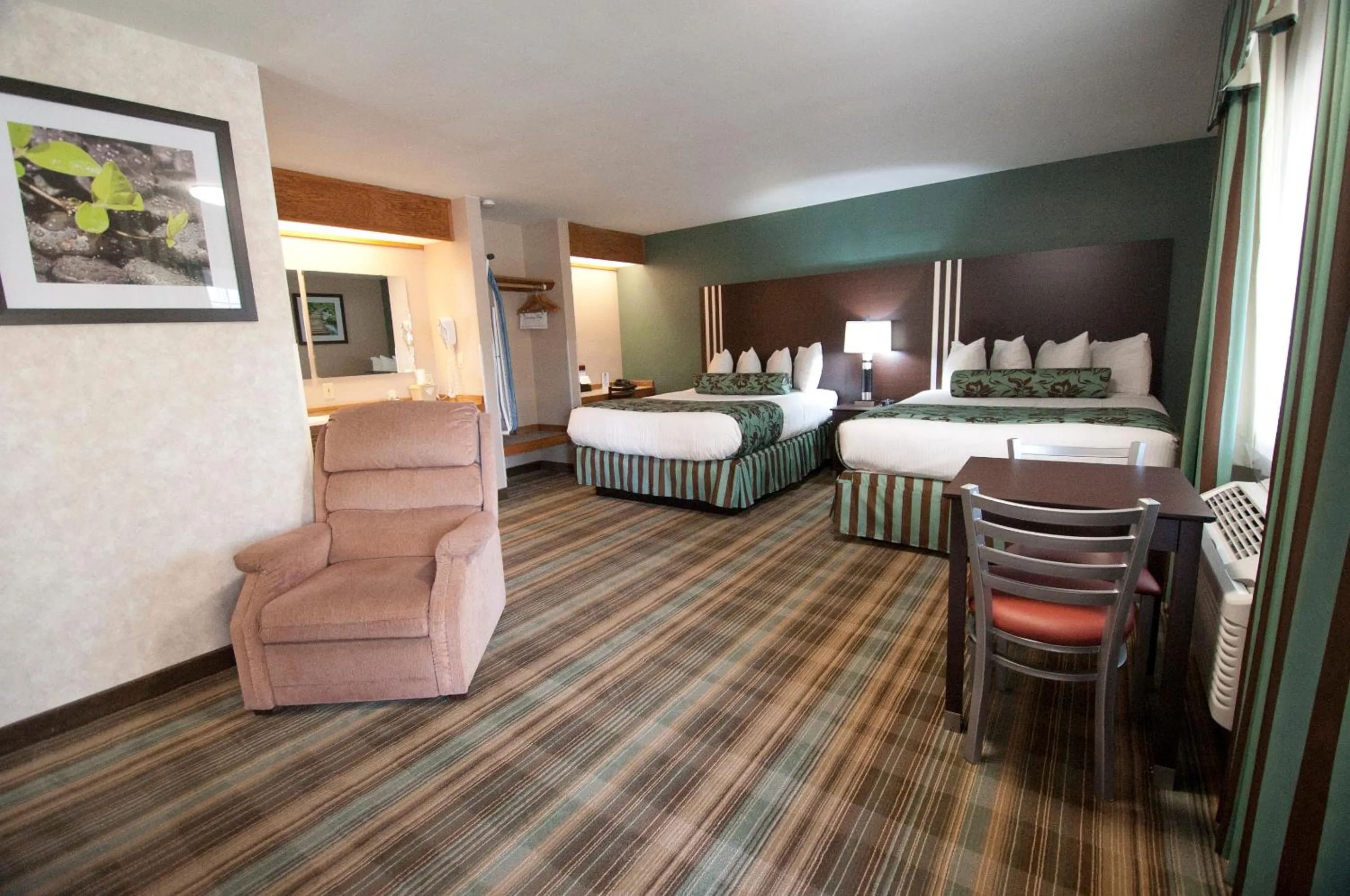 Bed in Flagship Inn of Ashland