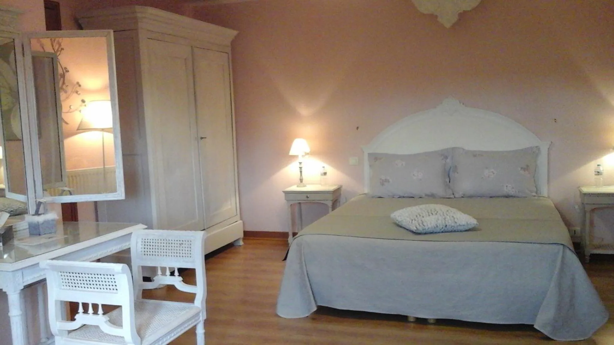 Spring, Bed in Chambres d'Hôtes La Rompardais