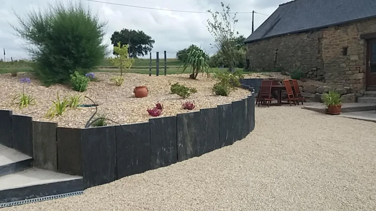Garden in Chambres d'Hôtes La Rompardais