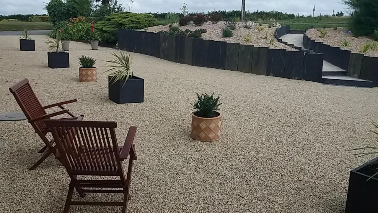 Garden in Chambres d'Hôtes La Rompardais
