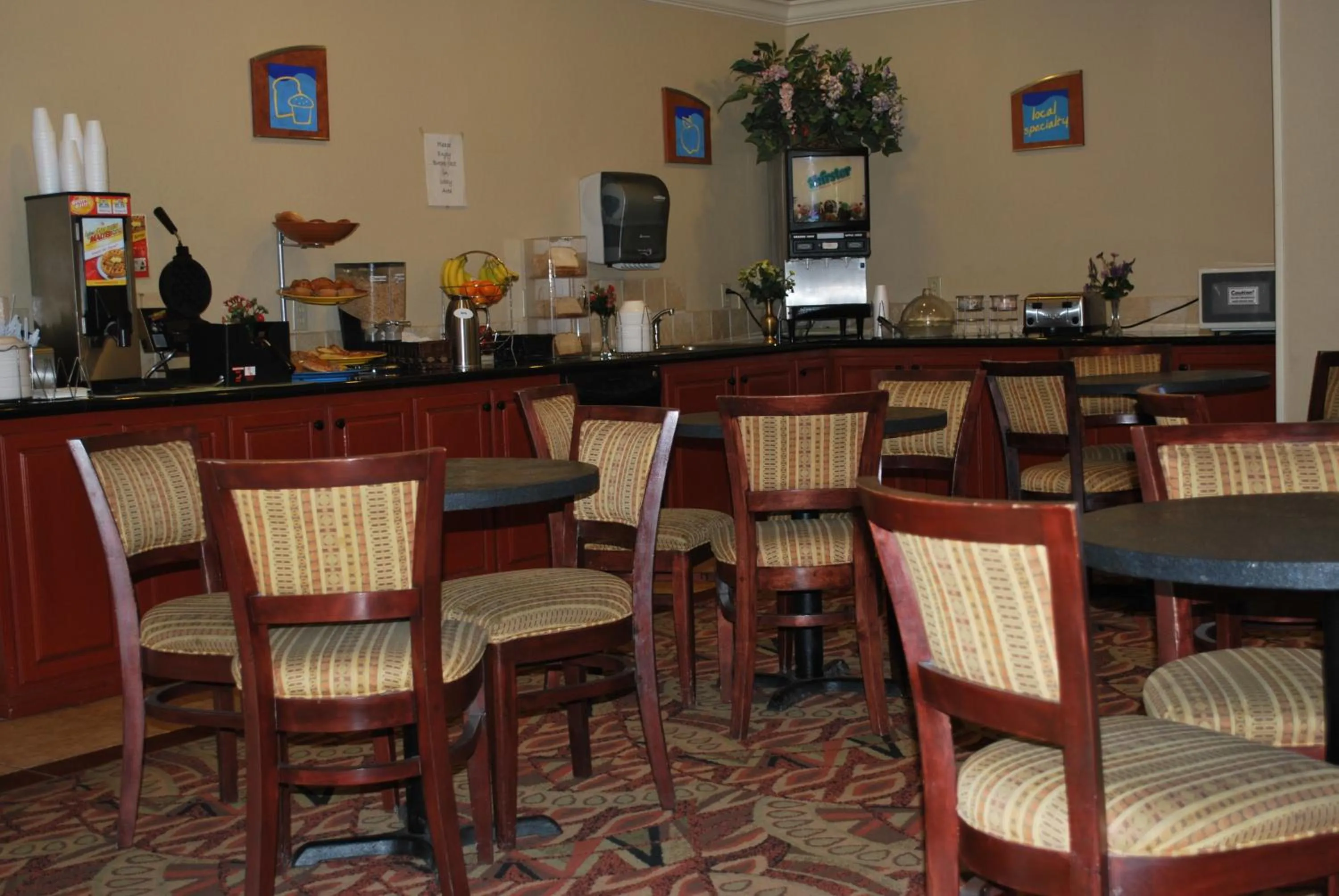 Restaurant/places to eat in Americas Best Value Inn Lubbock East
