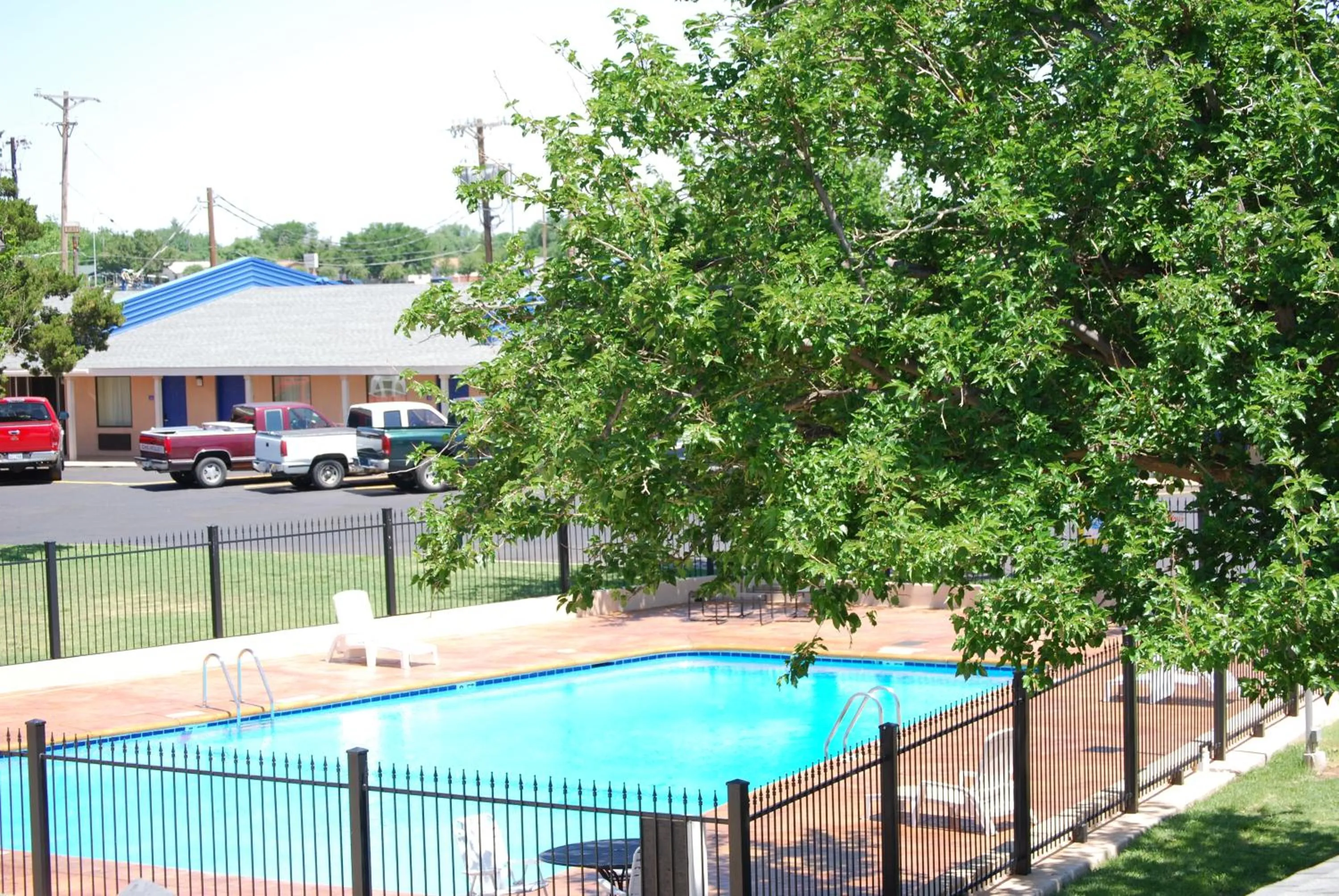 Swimming pool in Americas Best Value Inn Lubbock East