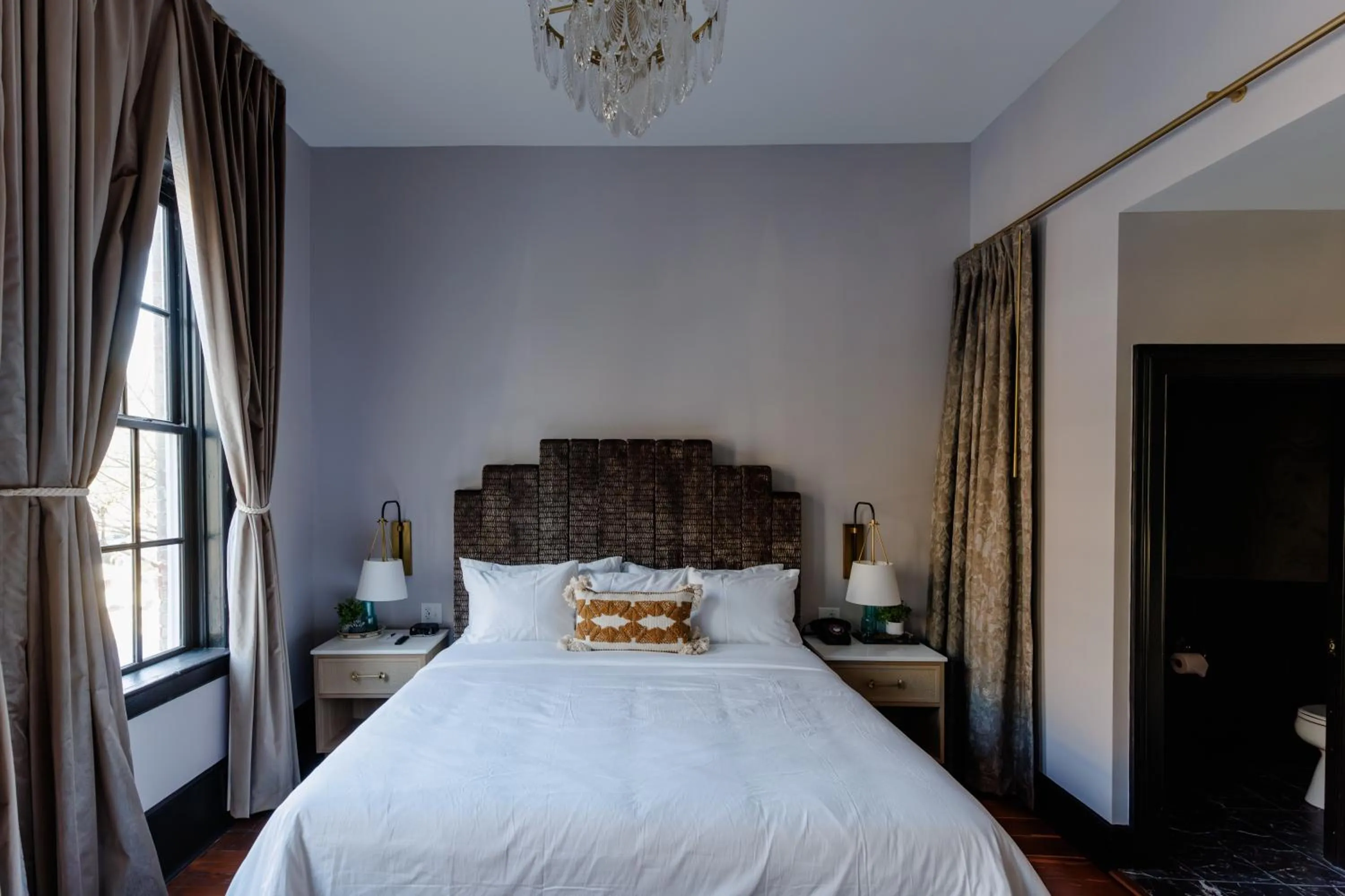 Bed in Hotel Trundle