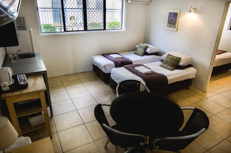 Bed in Horizons Motel