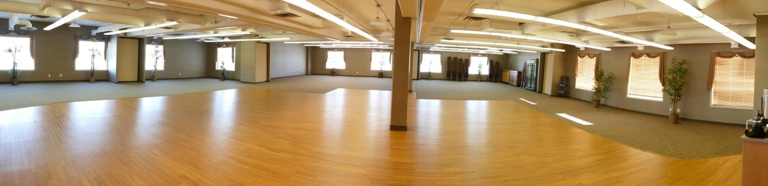 Banquet/Function facilities in Peavine Inn & Suites