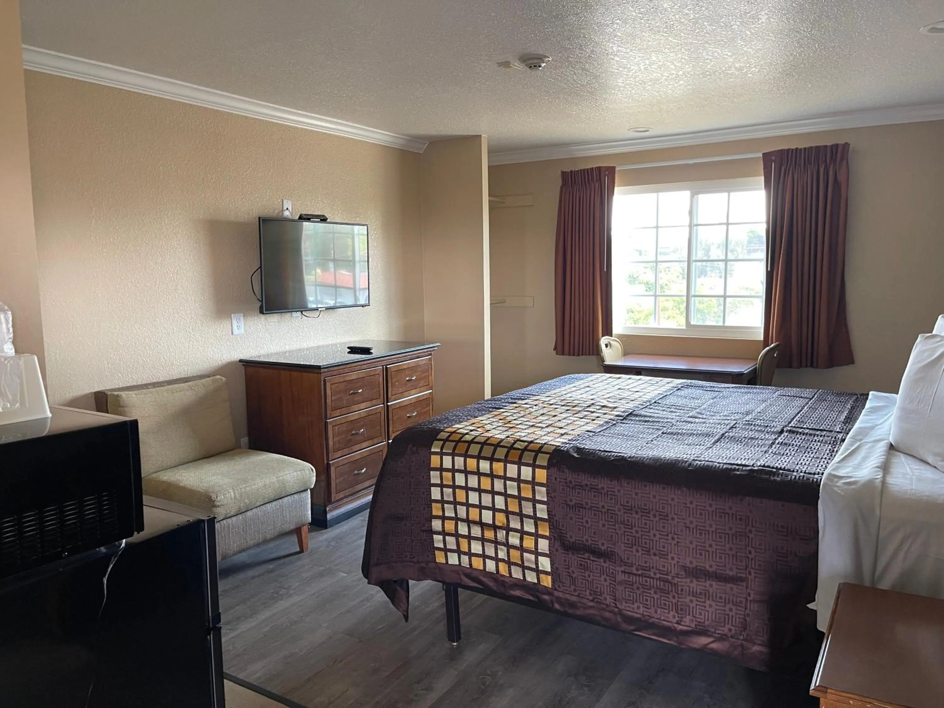 Bedroom, Bed in Arlington Inn