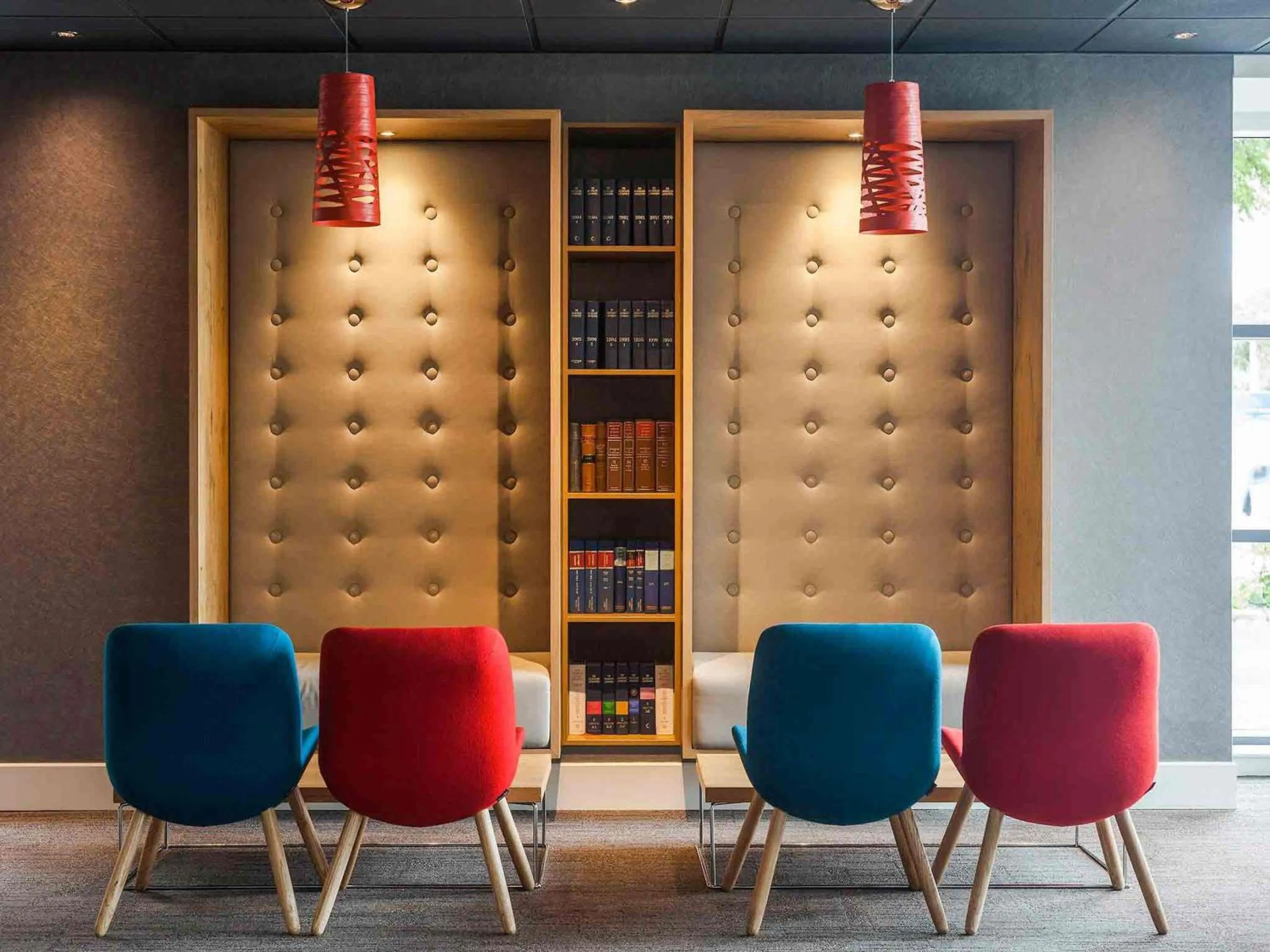 Restaurant/places to eat in ibis London Wembley