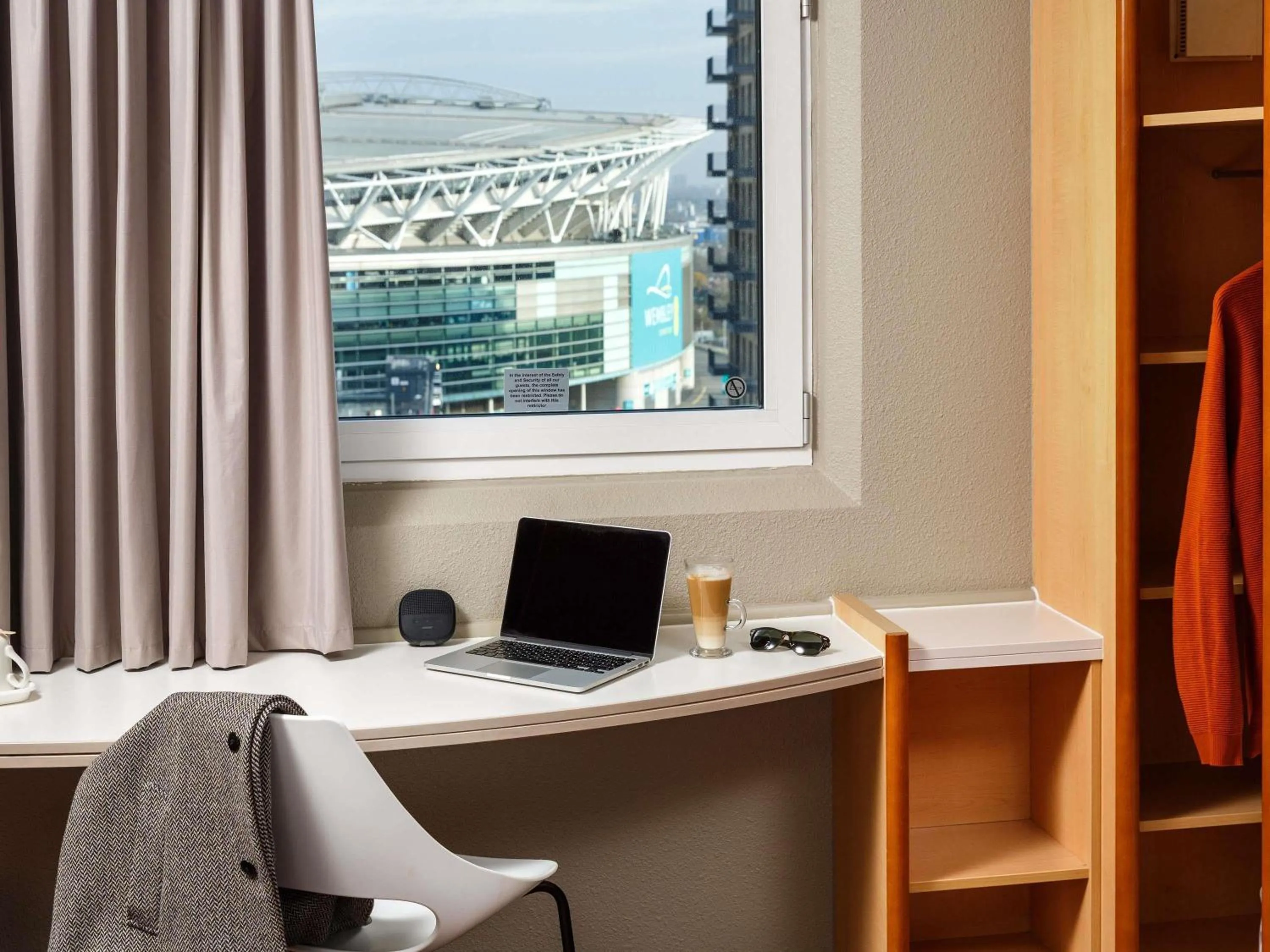 Bedroom in ibis London Wembley