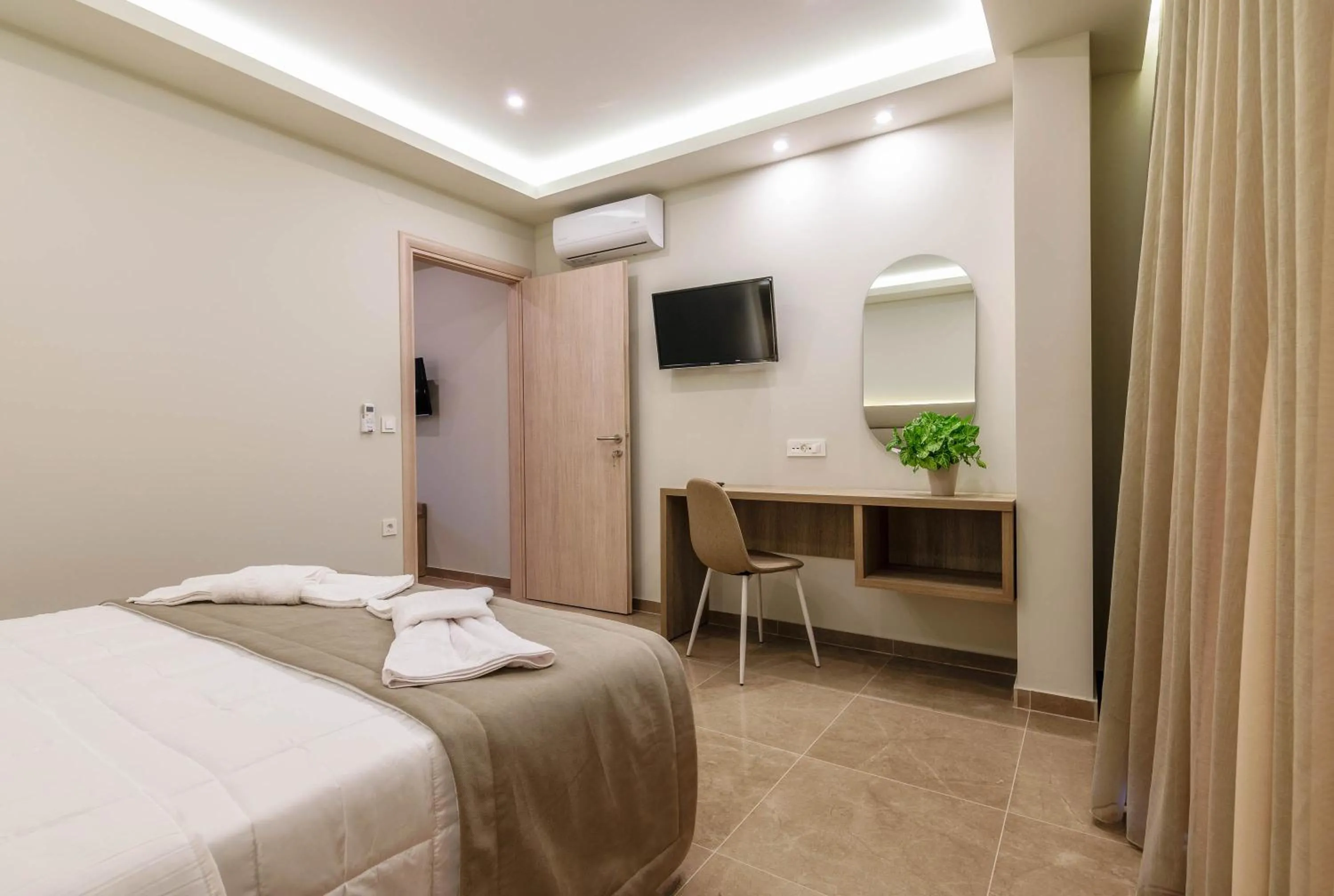 Remezzo Studios & Apartments