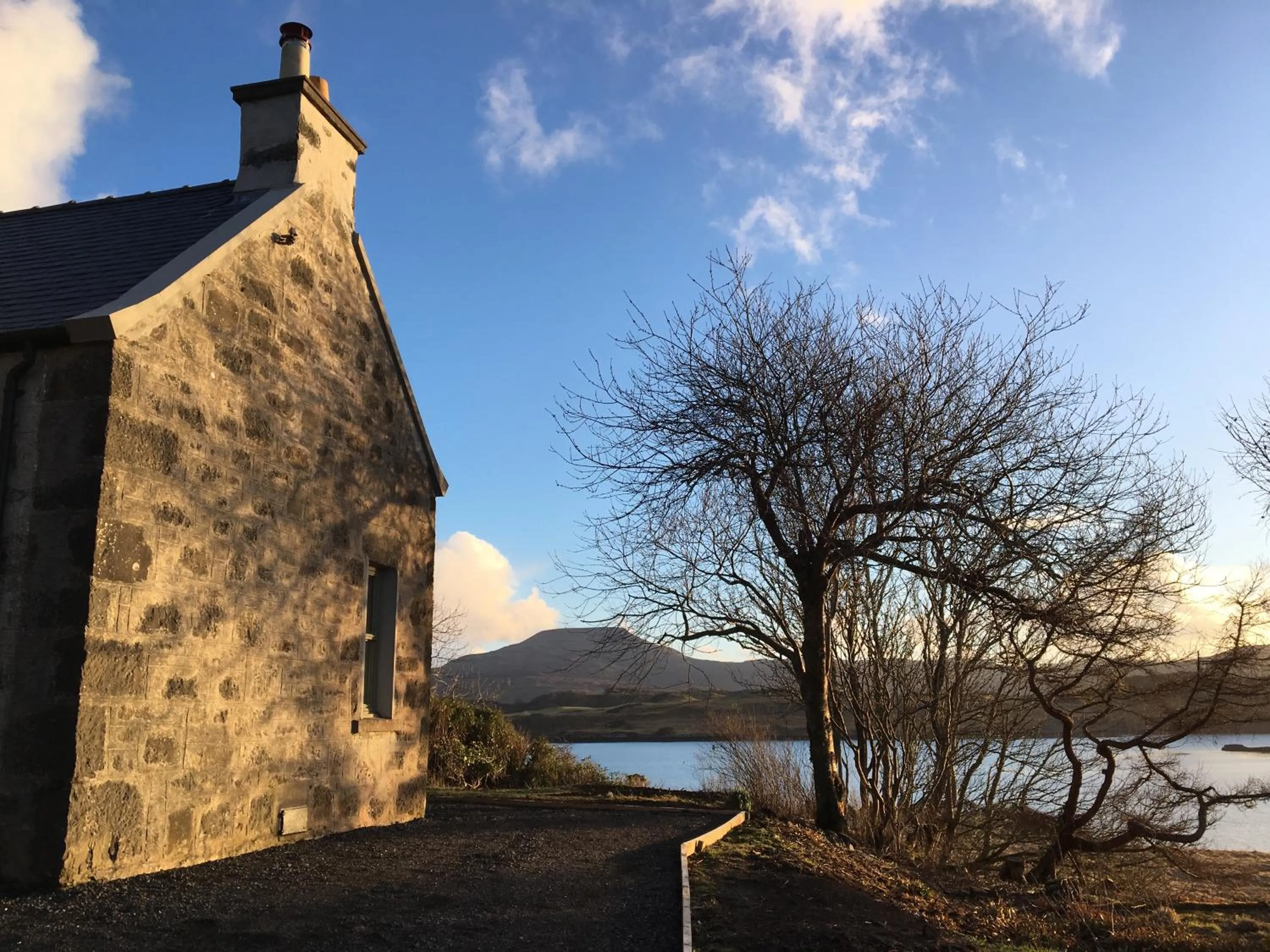 Lake view in Dunvegan Castle Keepers Cottage