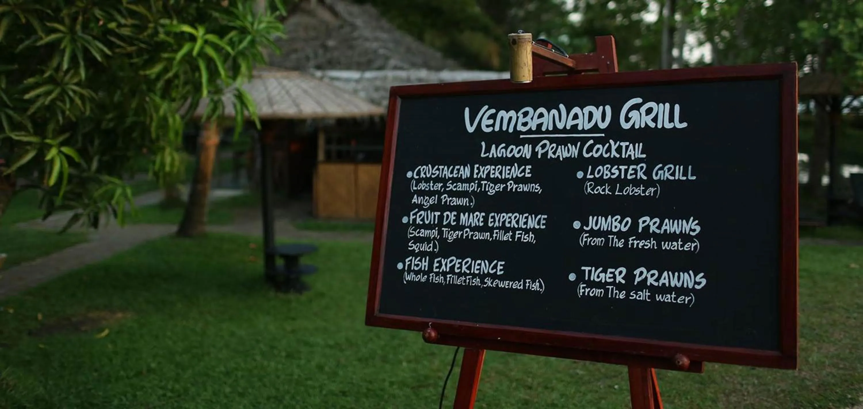 Food and drinks in Coconut Lagoon Kumarakom - A CGH Earth Experience
