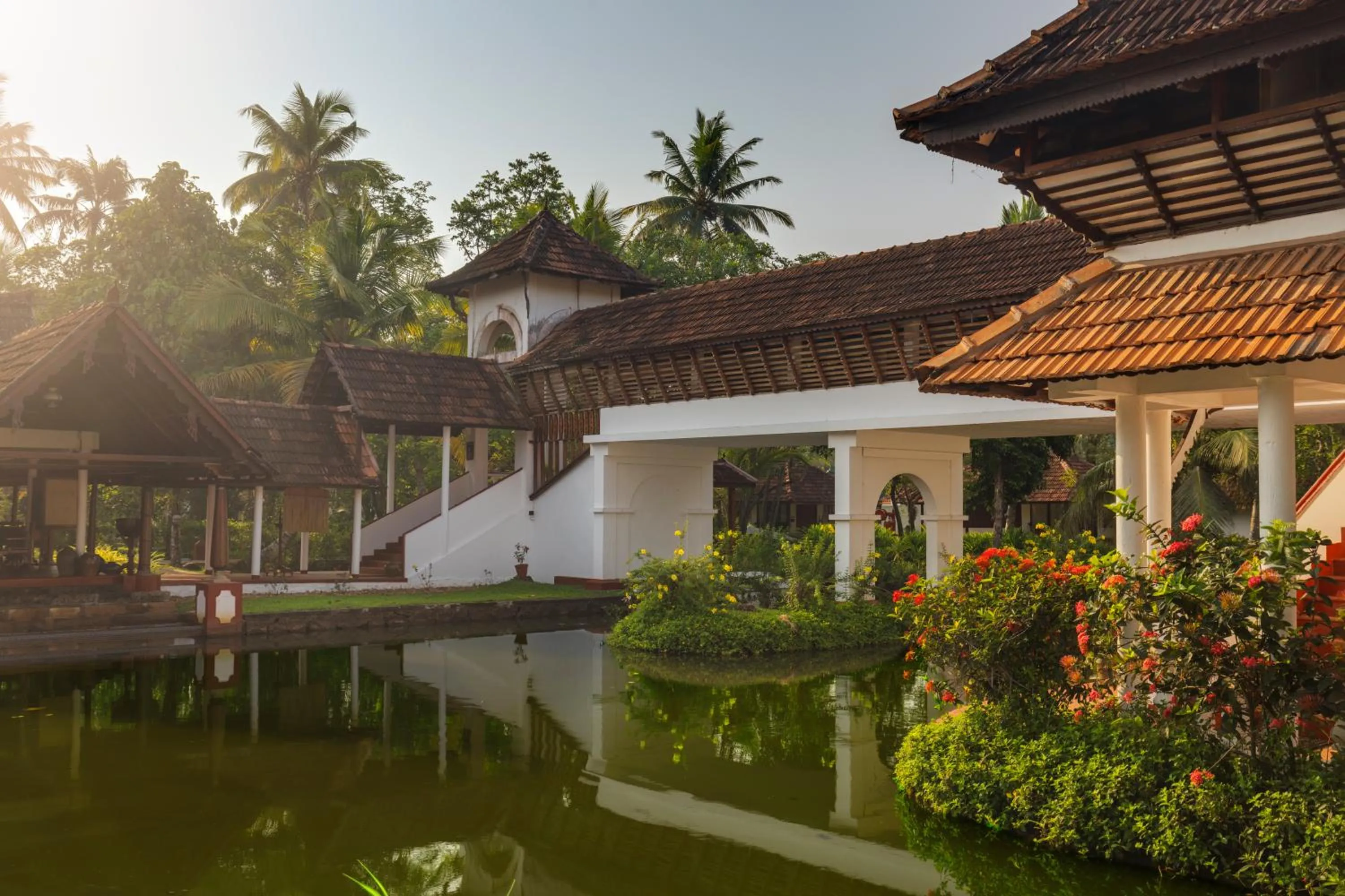 Property building in Coconut Lagoon Kumarakom - A CGH Earth Experience