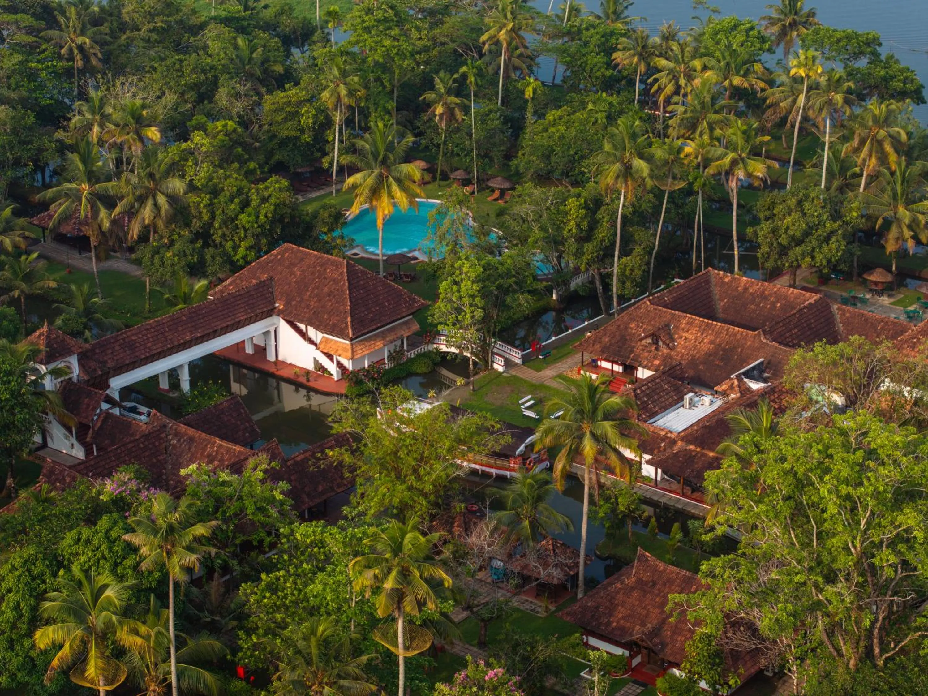 Property building in Coconut Lagoon Kumarakom - A CGH Earth Experience